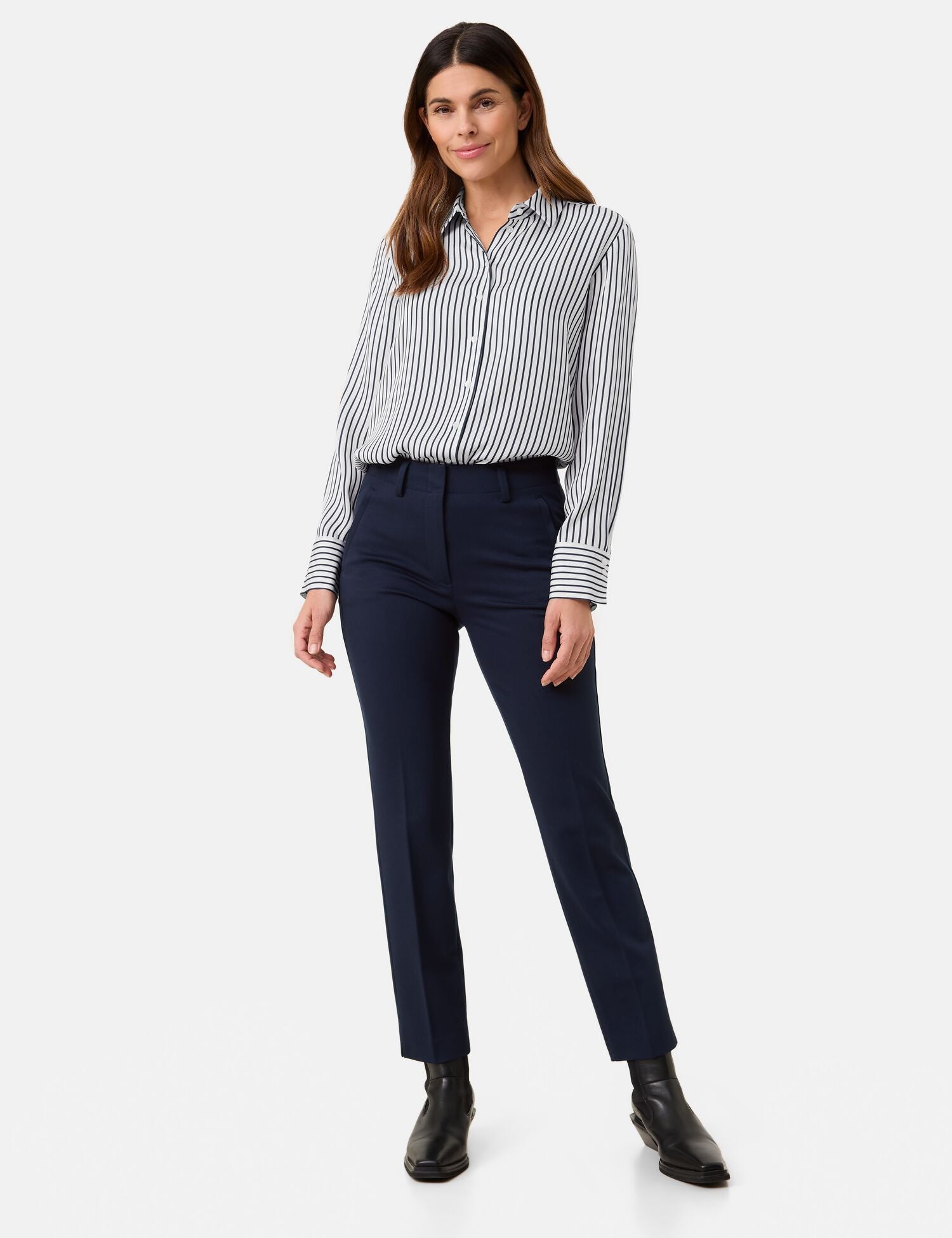 Schlichte 7/8 Stoffhose