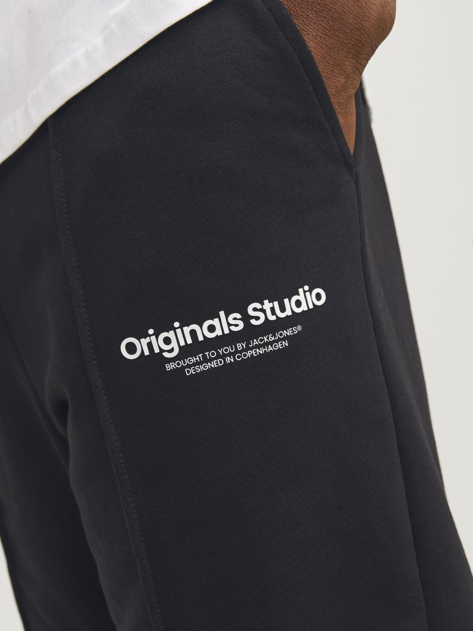 JPSTKANE VESTERBRO SWEAT SHORTS MID SN