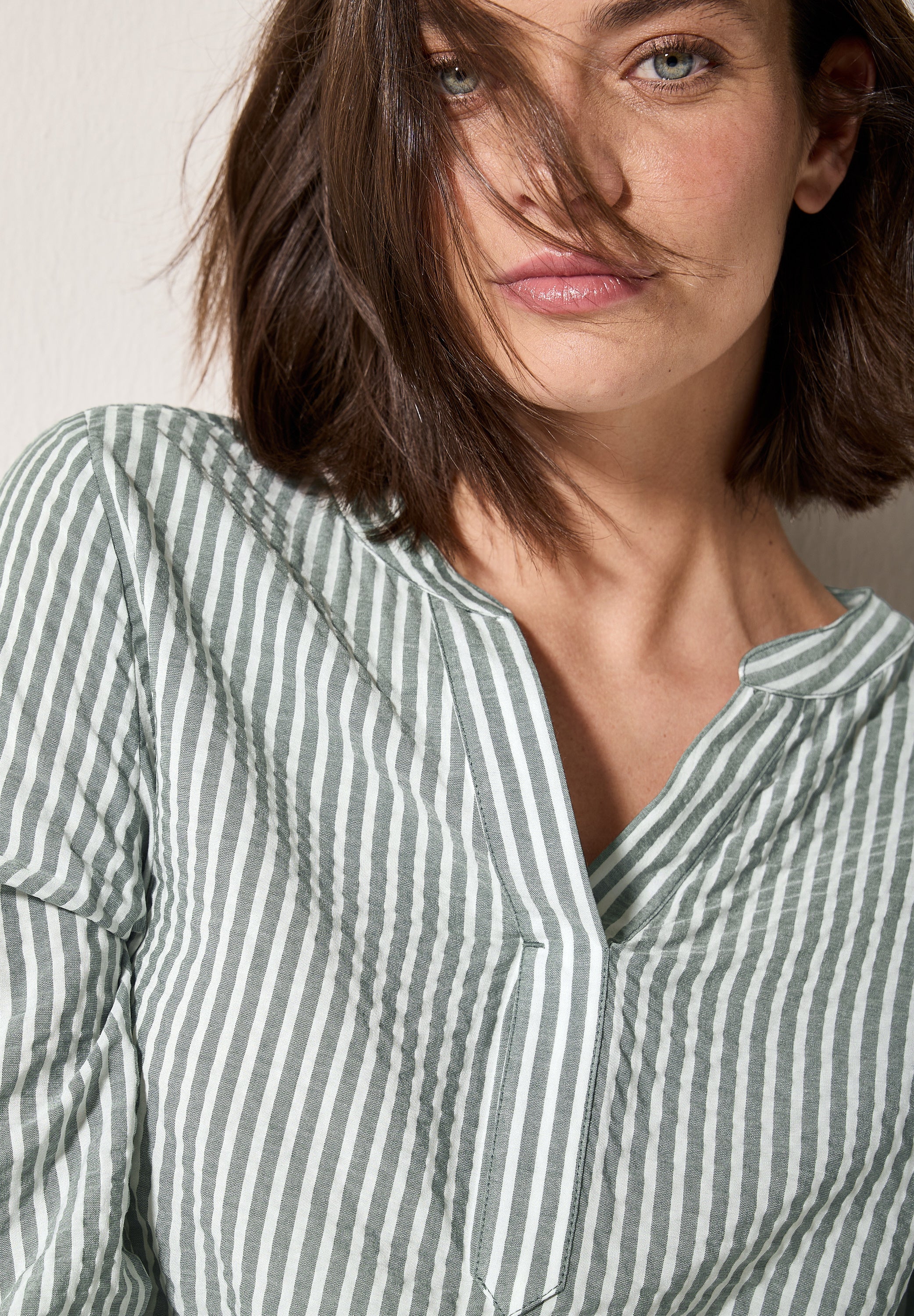Gestreifte Seersucker Bluse