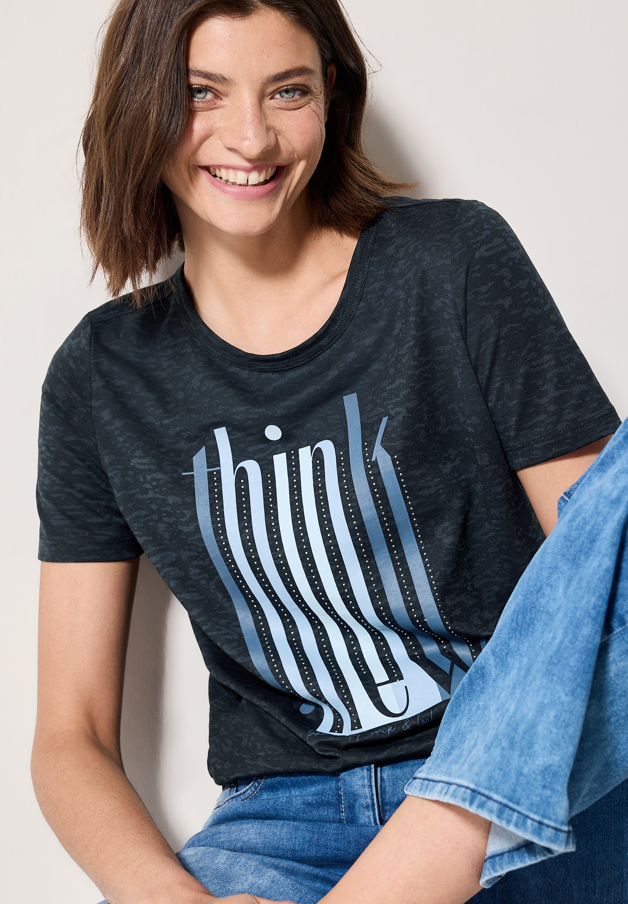 Ausbrenner-Shirt mit Wording