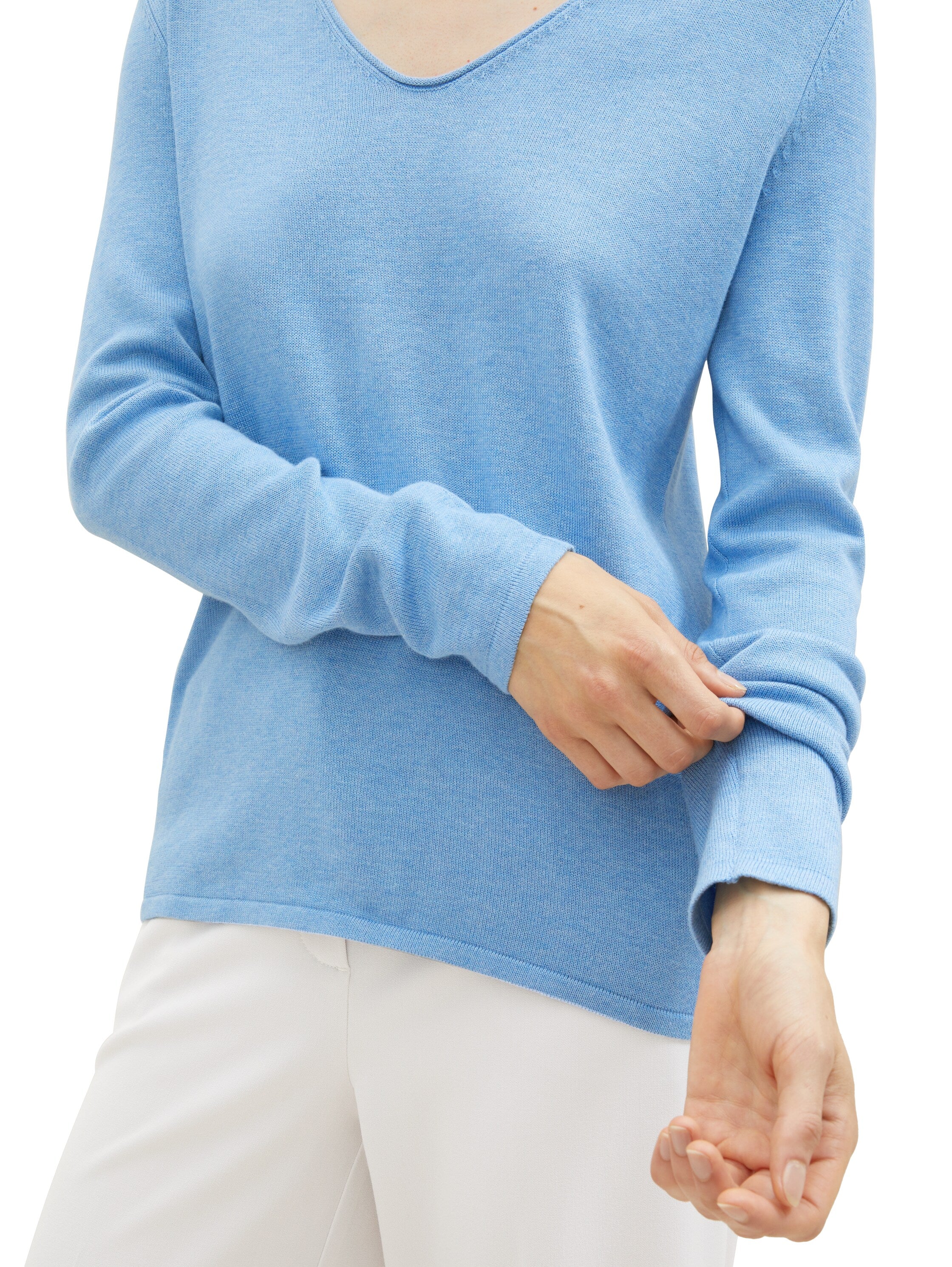 sweater basic v-neck
