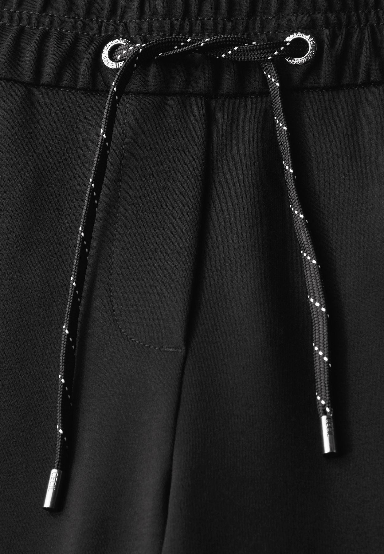 Casual Fit Hose Style Tracey