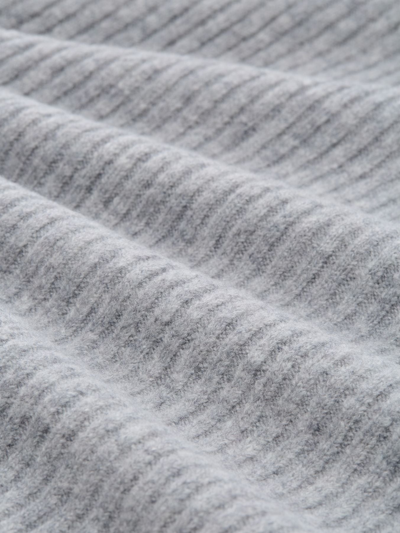 Strickkleid mit Stehkragen