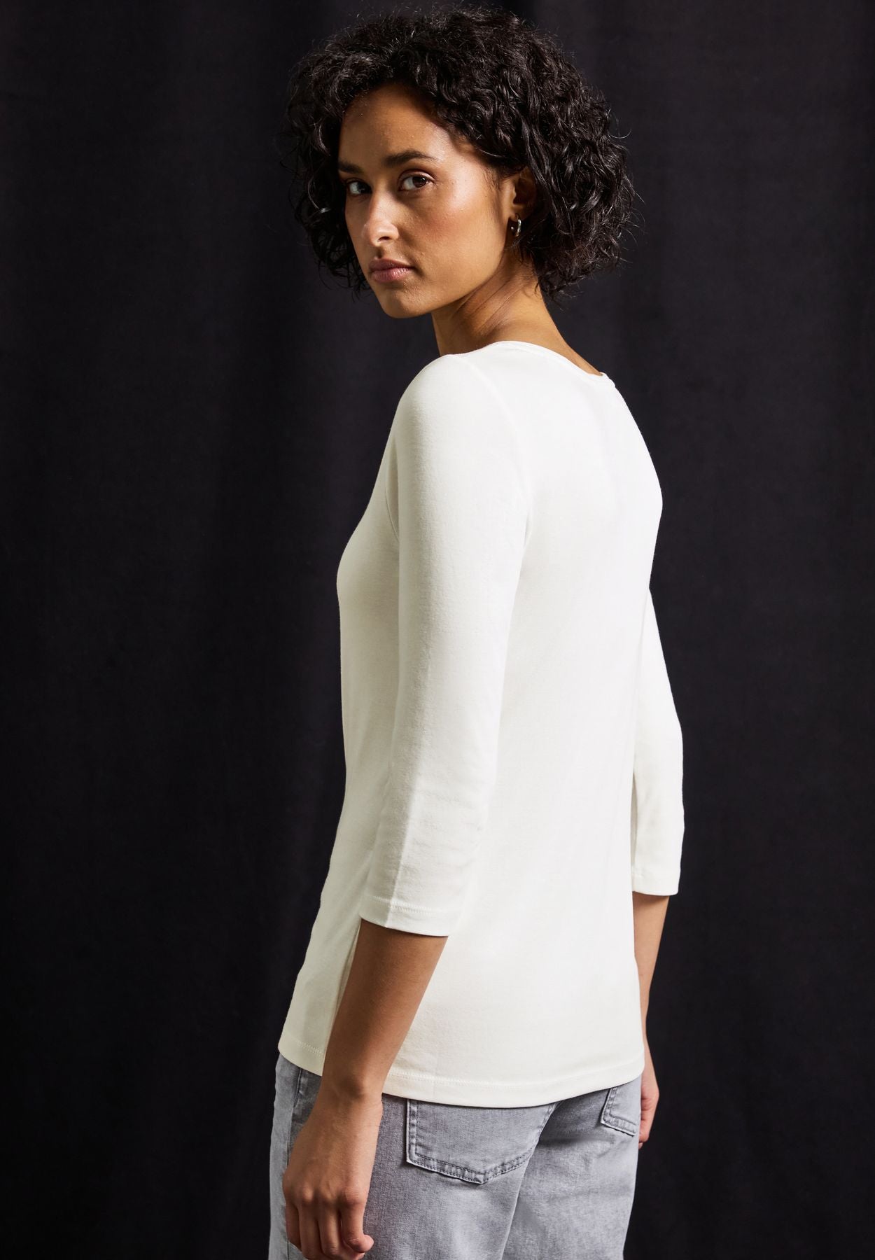 Basic Shirt mit Knopfdetail