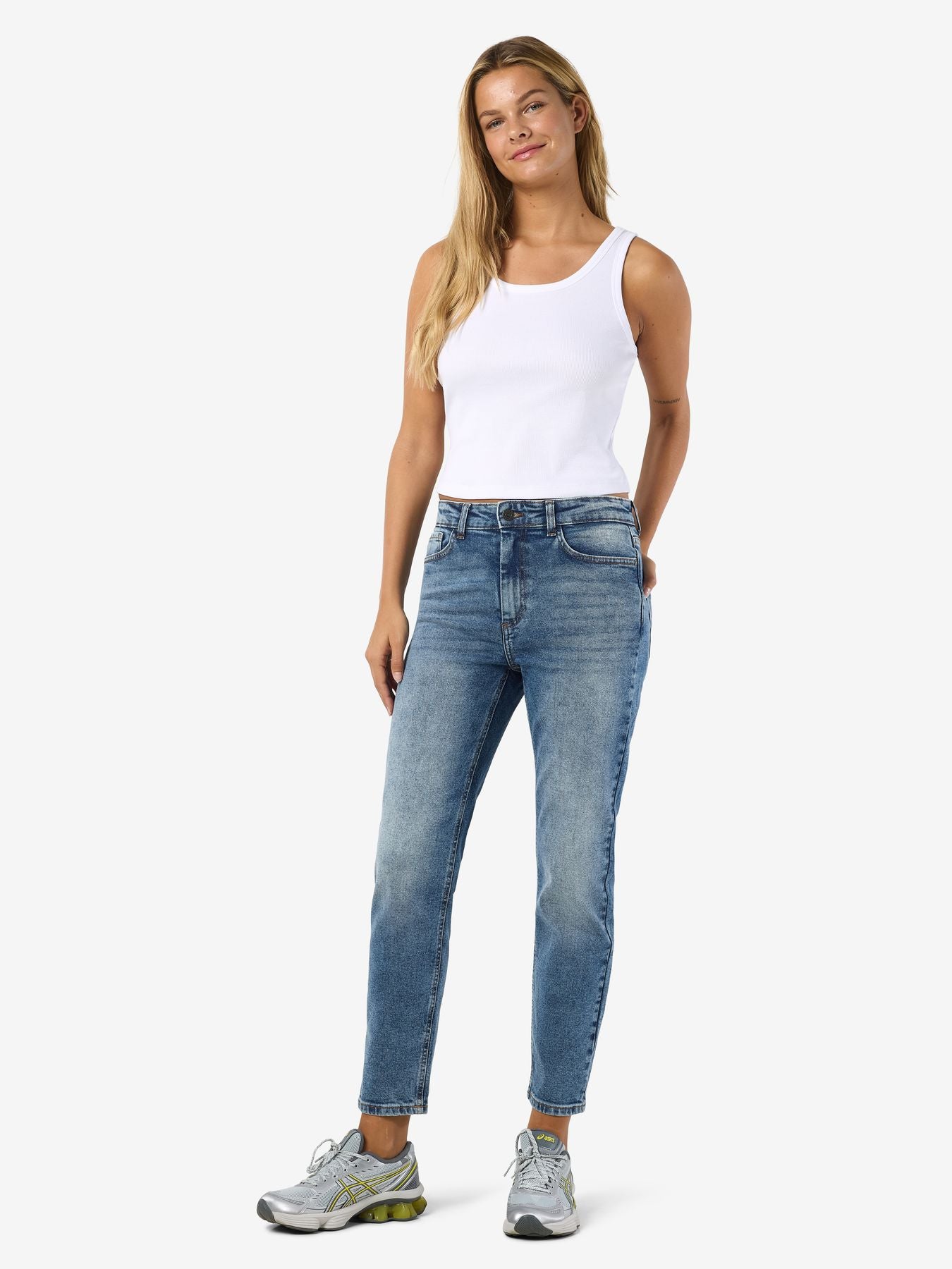 NMMONI HW STRAGHT ANK JEANS AZ221DB NOOS