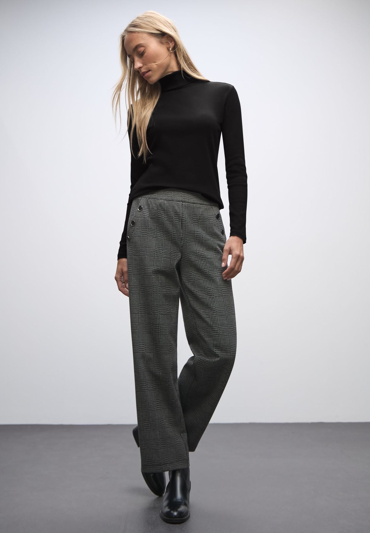 Basic Rollkragenshirt