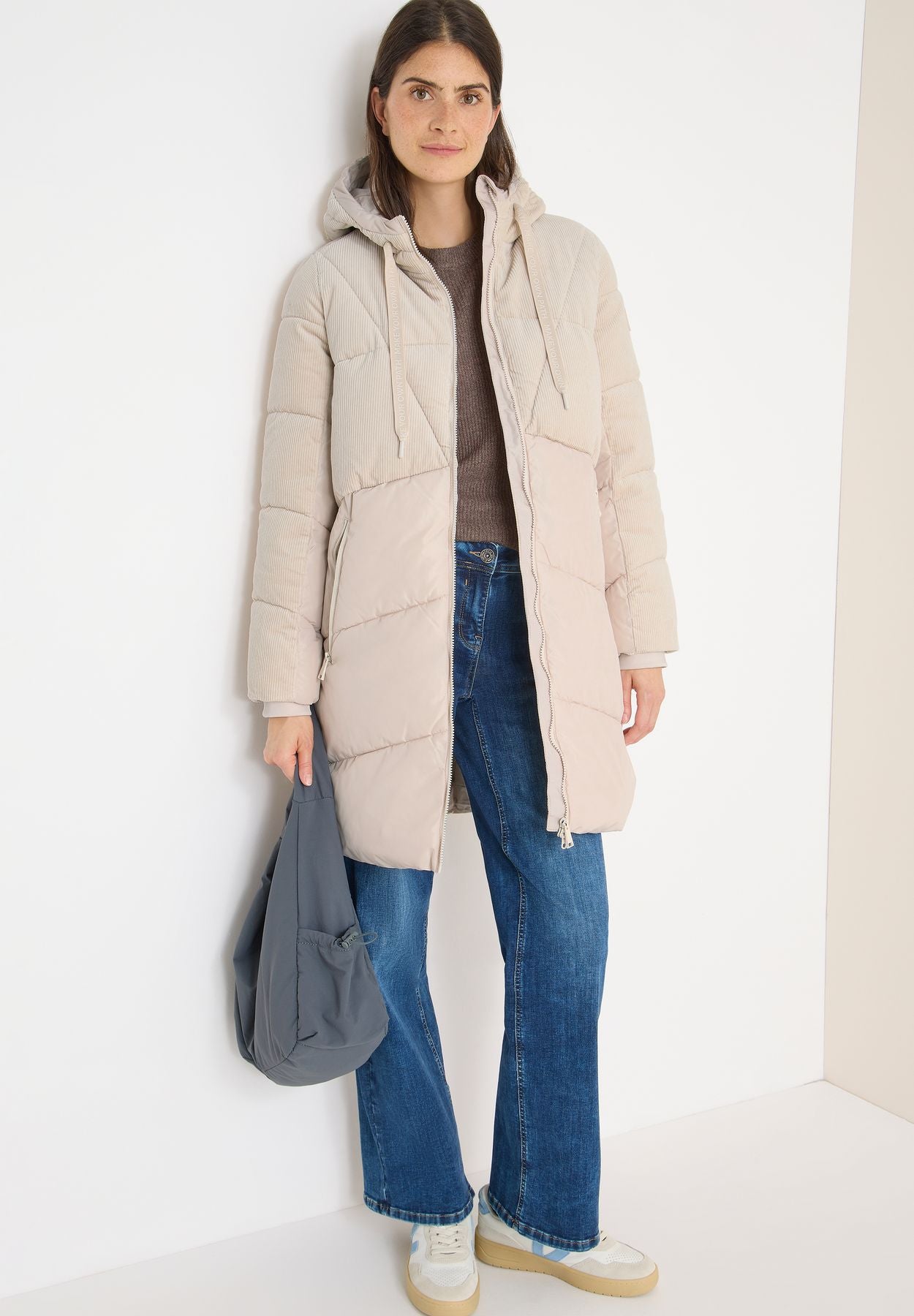 Puffer Mantel mit Cordmix