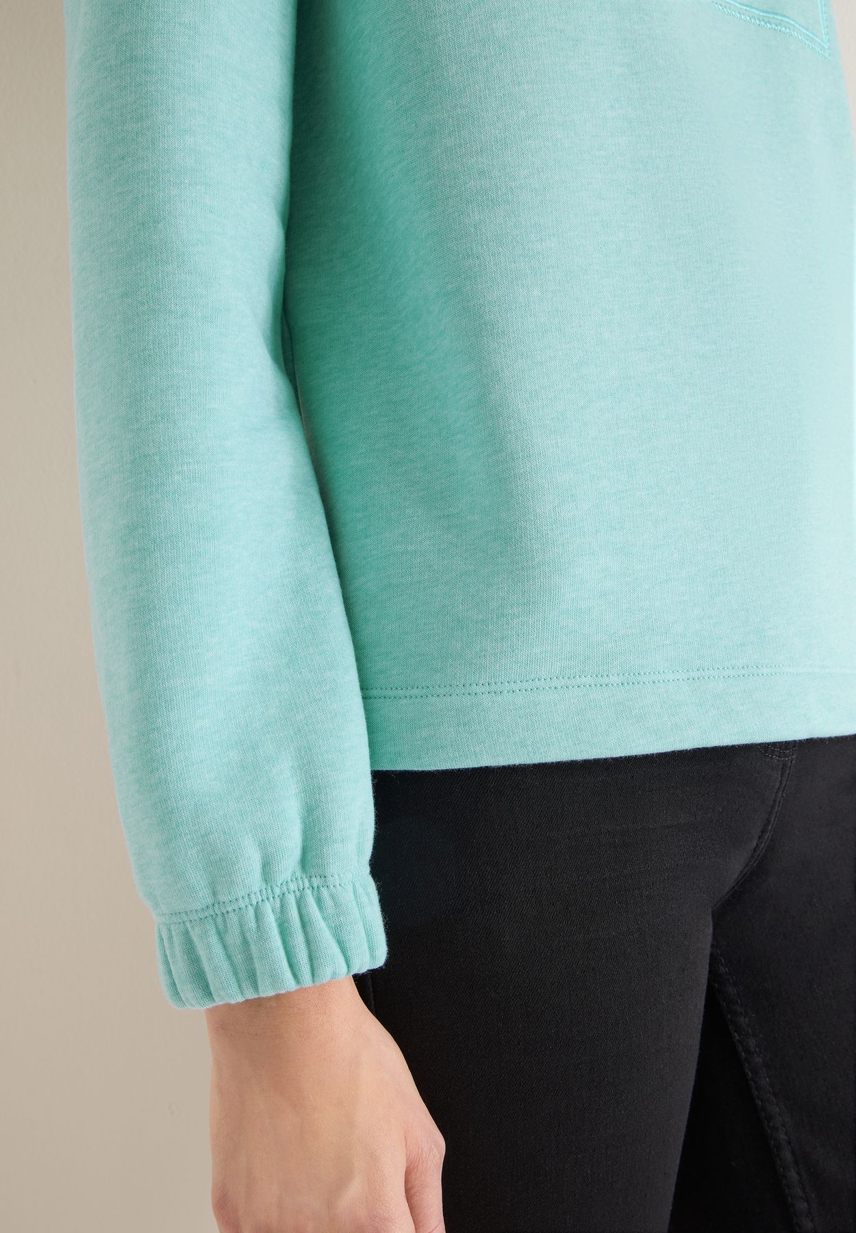 Funnelneck Sweatshirt