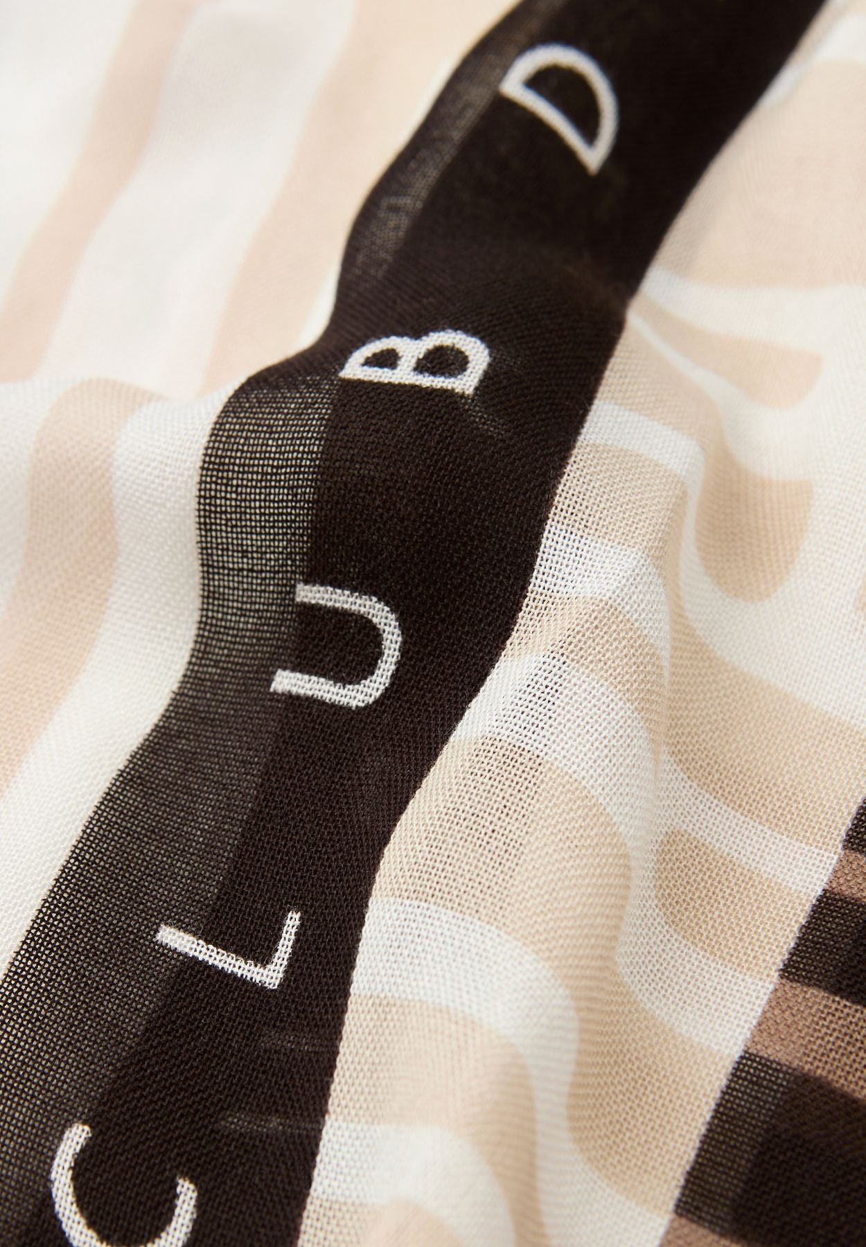 Gemusterter Loop Schal