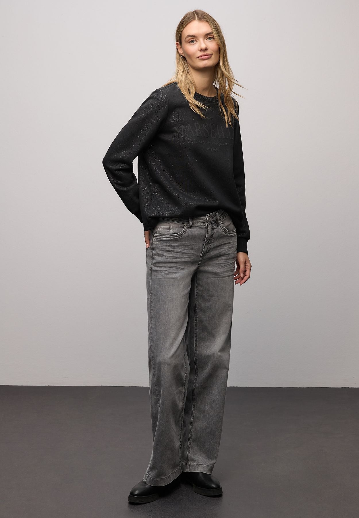 Glitzerndes Sweatshirt