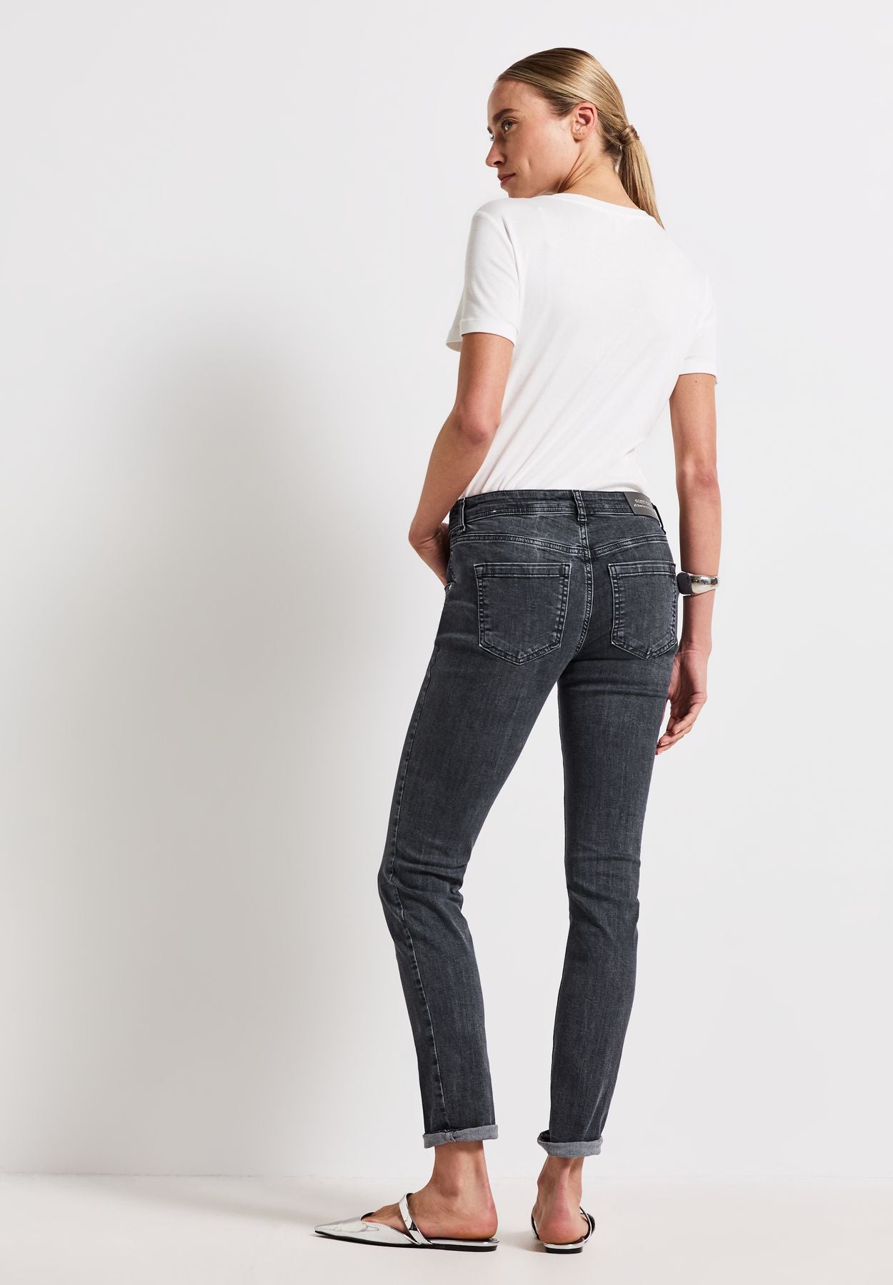Casual Fit Jeans
