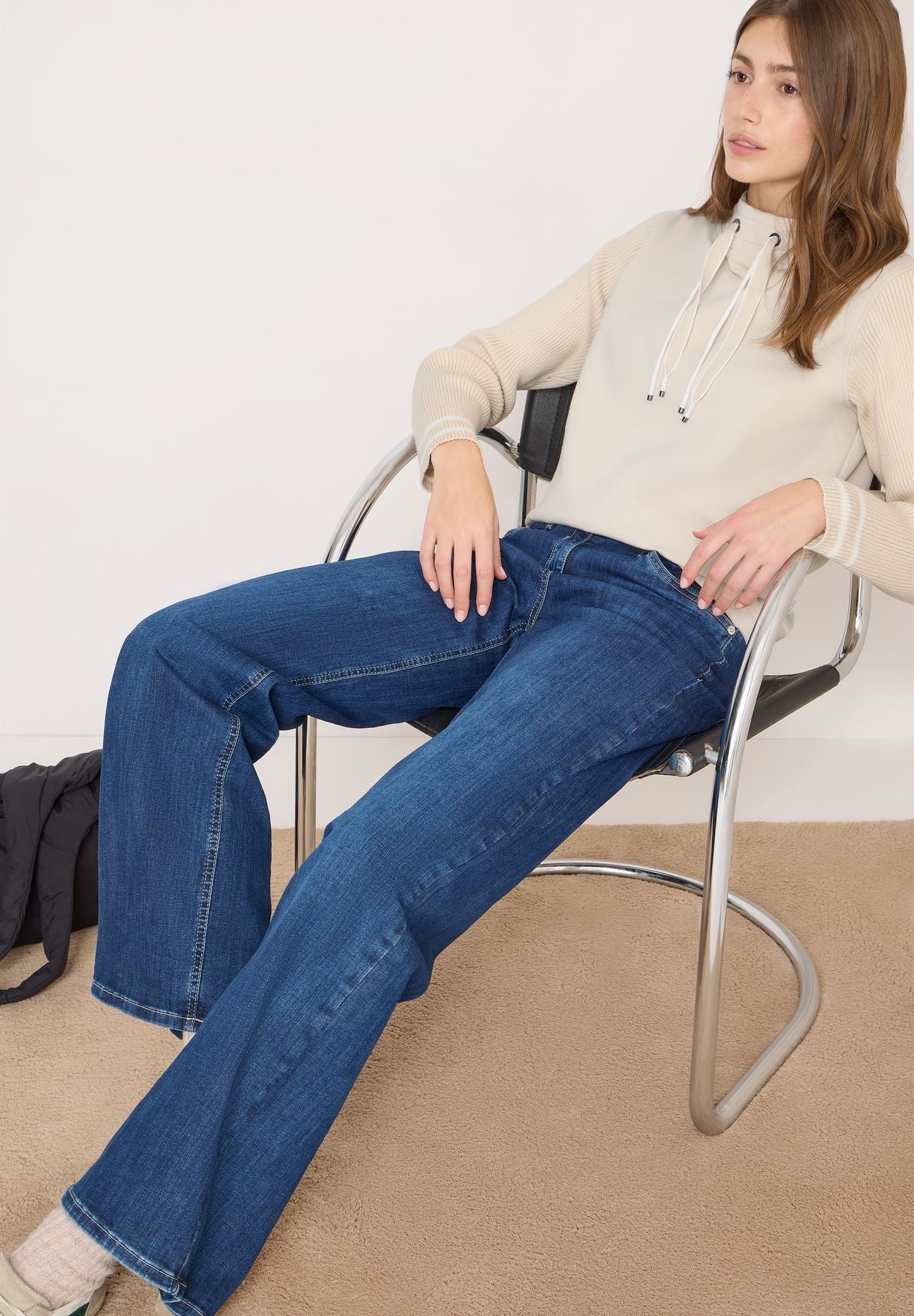 Sweatshirt mit Strickärmeln