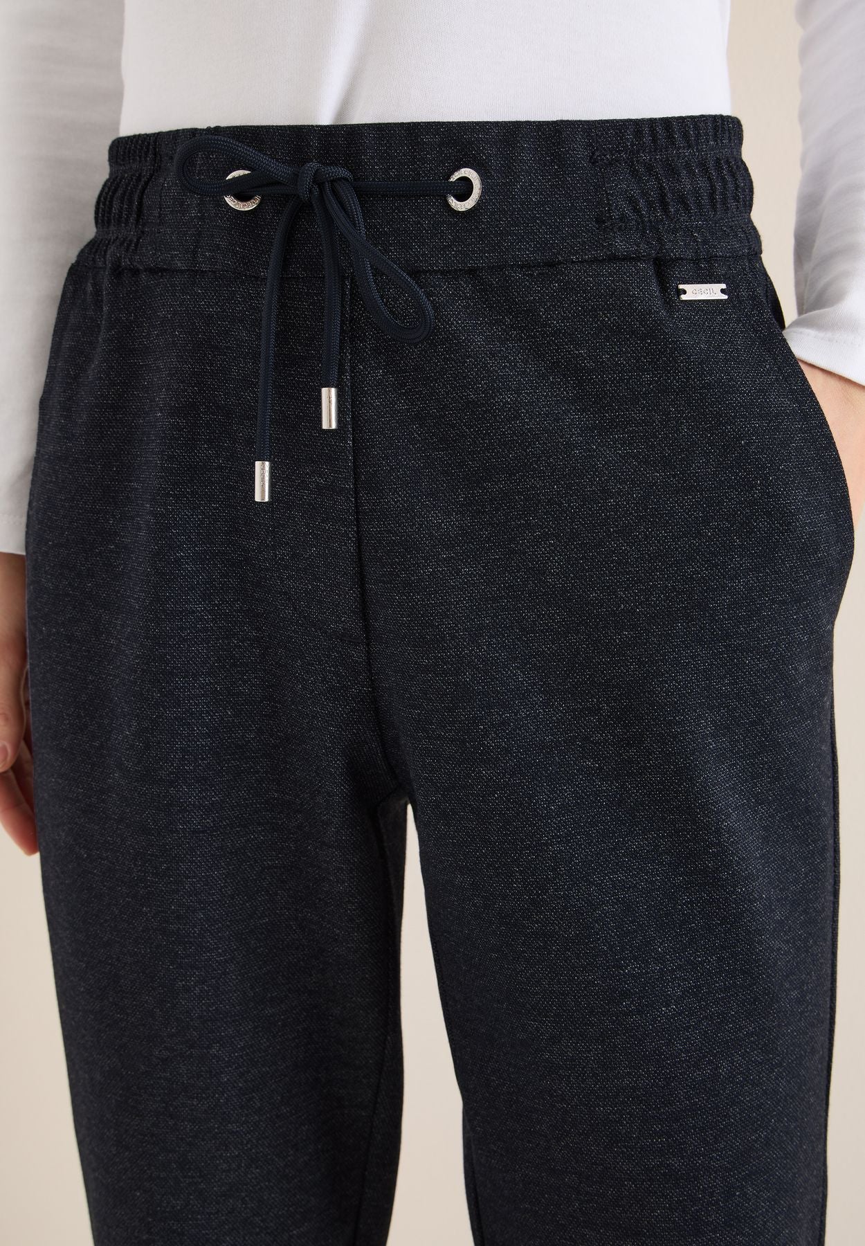 Slim Leg Hose