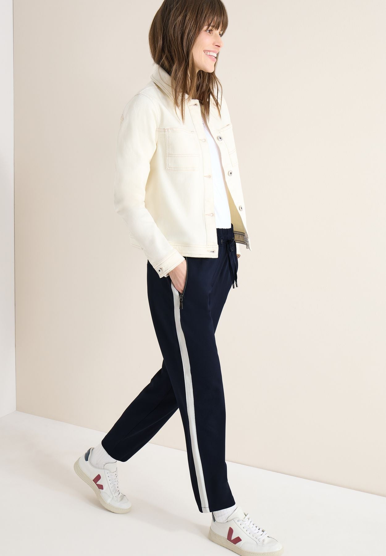 Hose mit Color Block Tape