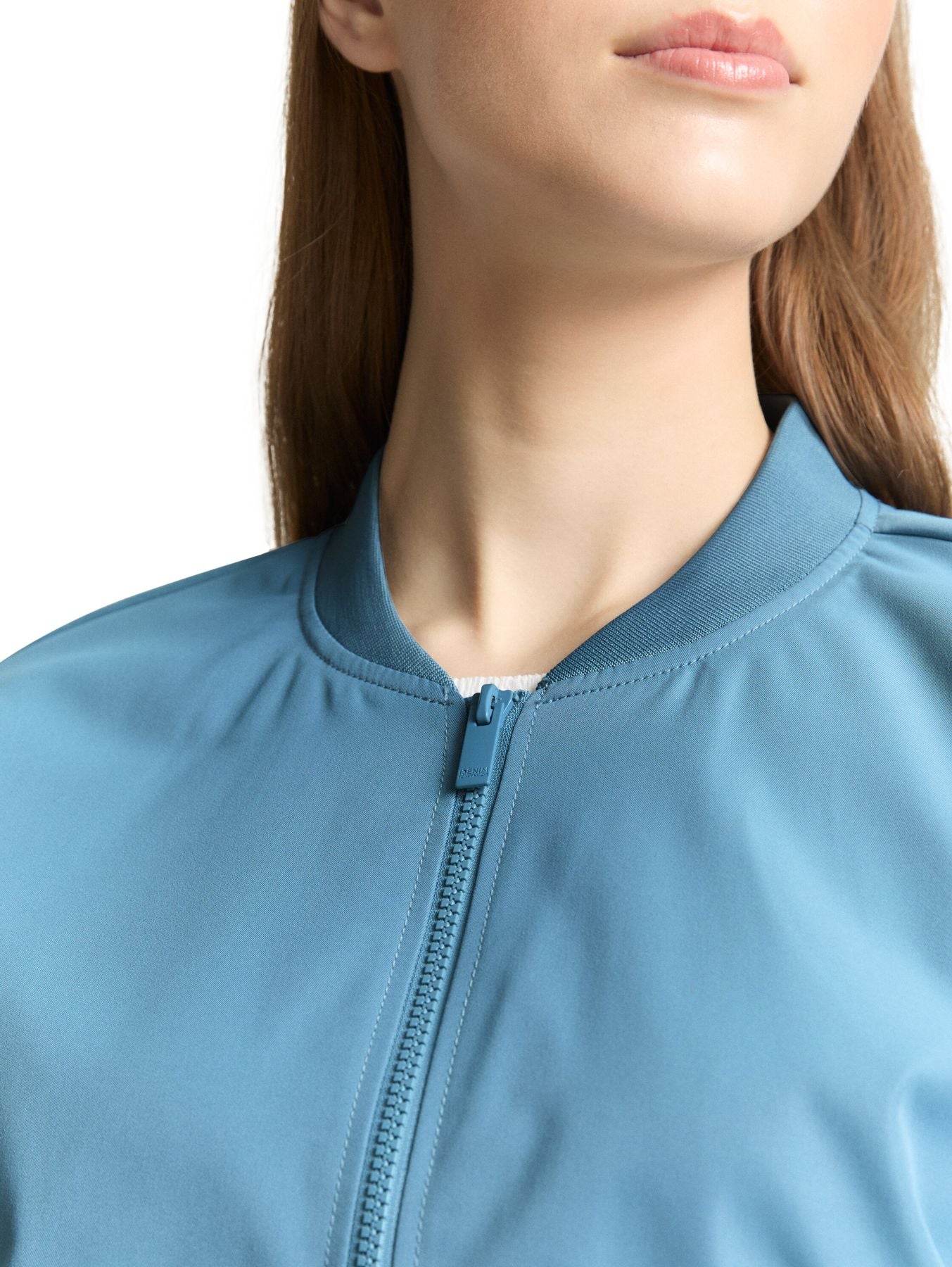 Bomberjacke aus wasserabweisendem Material