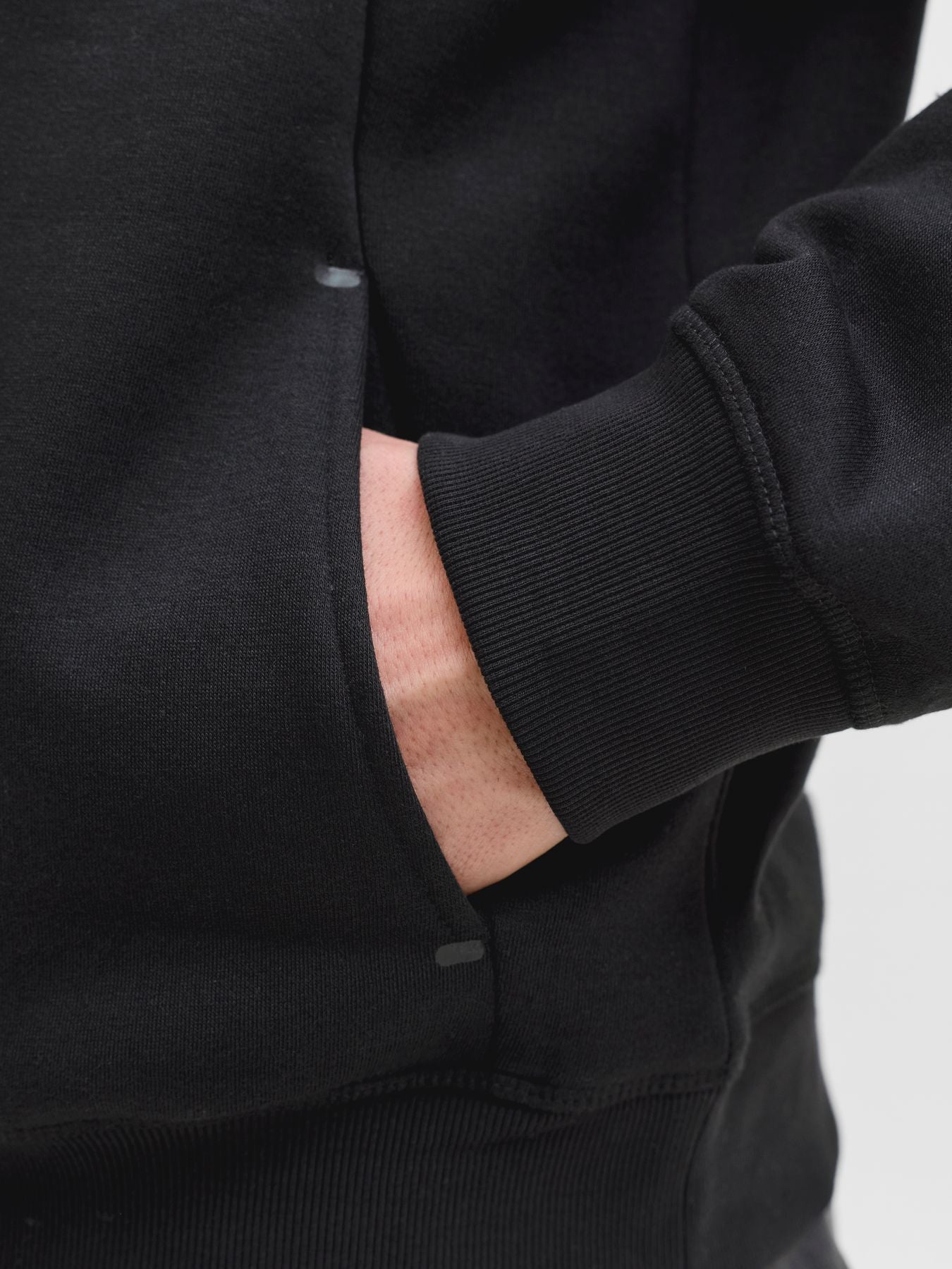 JCOFUSION SWEAT BADGE CREW NECK