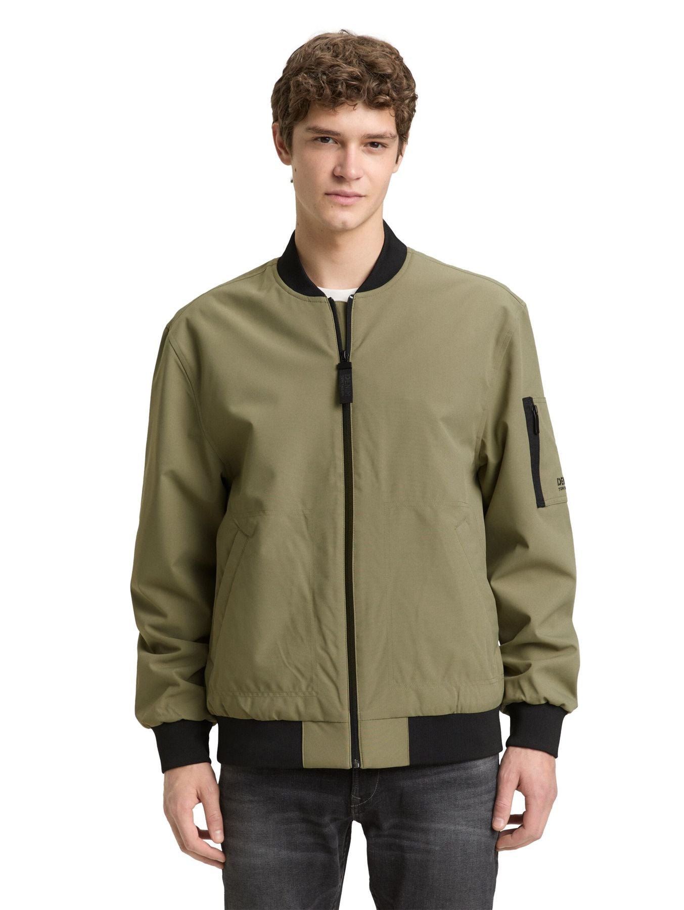 Bomberjacke aus wasserabweisendem Material
