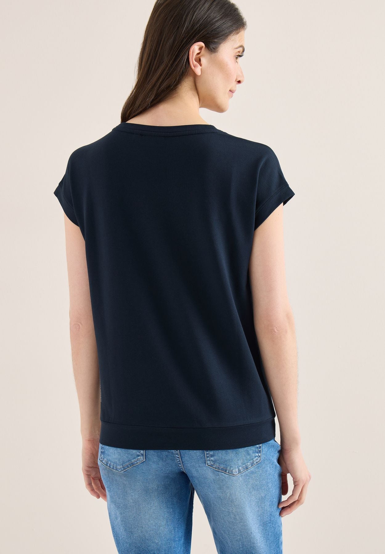 T-Shirt mit Boatneck und Frontprint