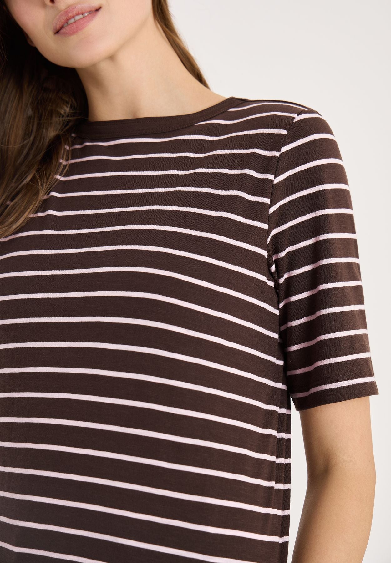 T-Shirt mit Boatneck und Streifen