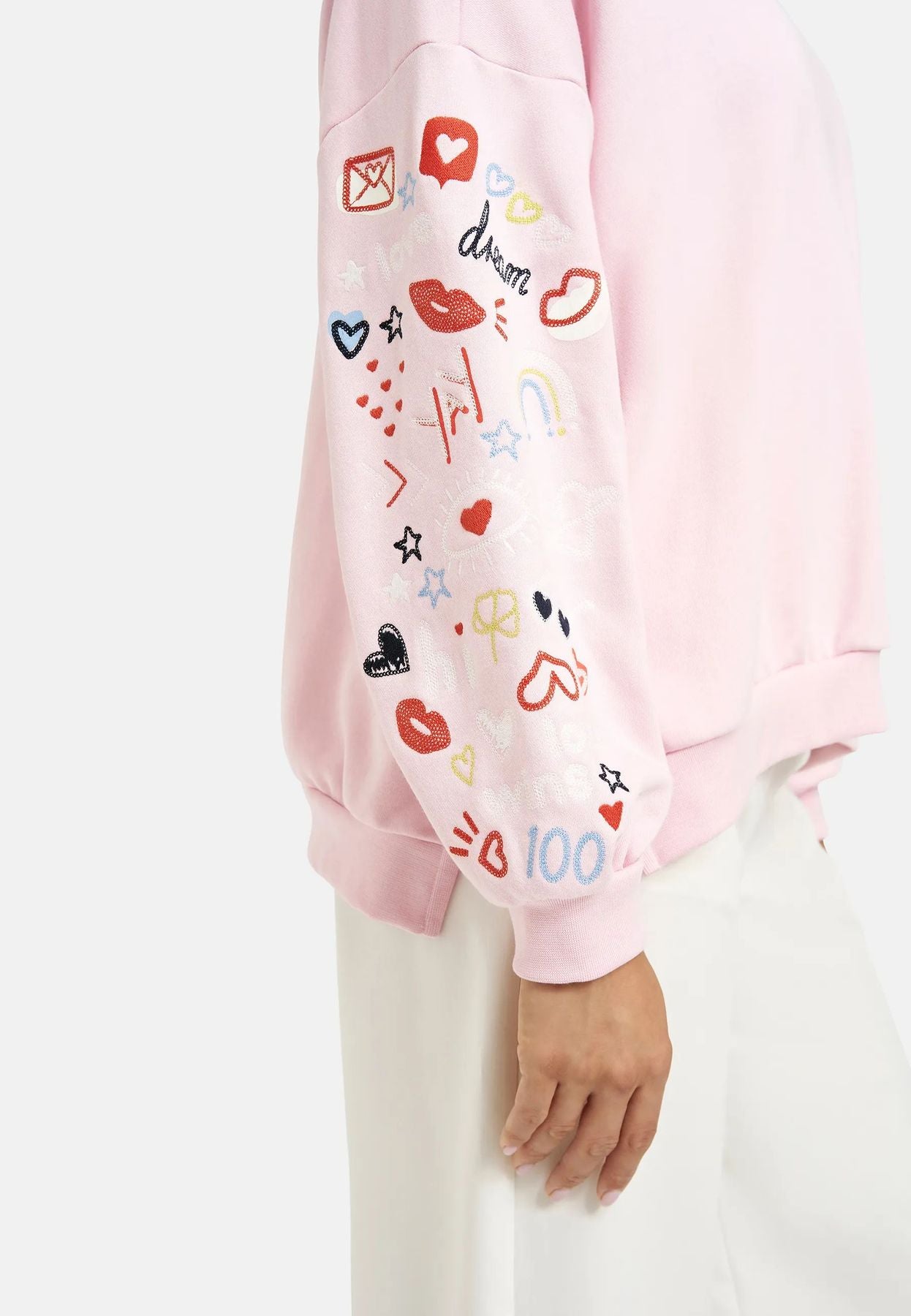 Oversize Sweatshirt Sleeve Embroidery