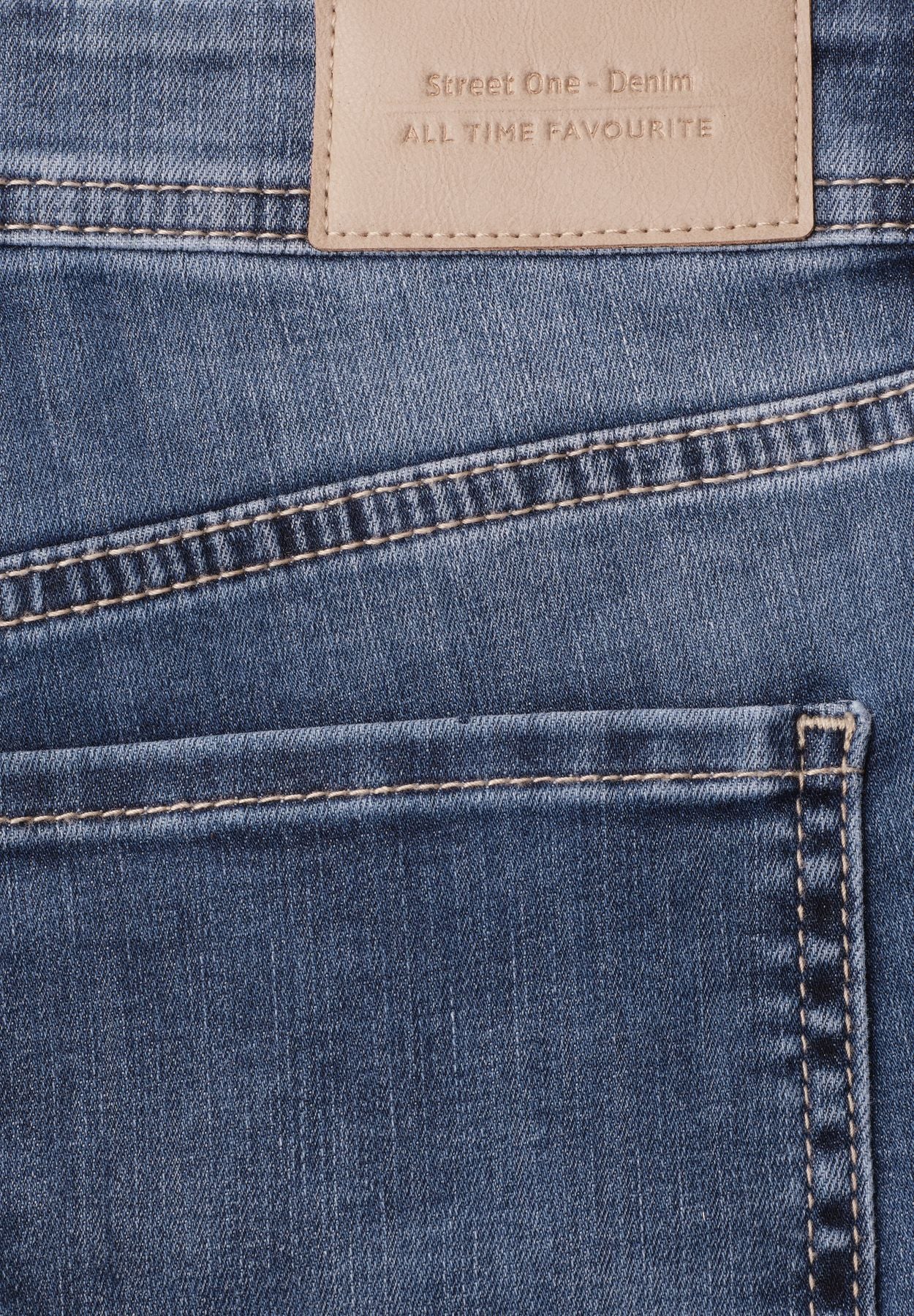 7/8 Slim Leg Jeans im Casual Fit