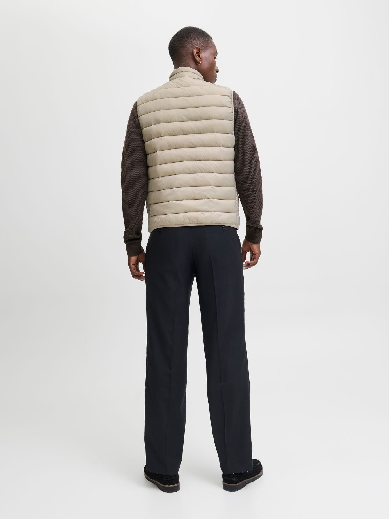 JJEBRADLEY LIGHT BODYWARMER COLLAR NOOS