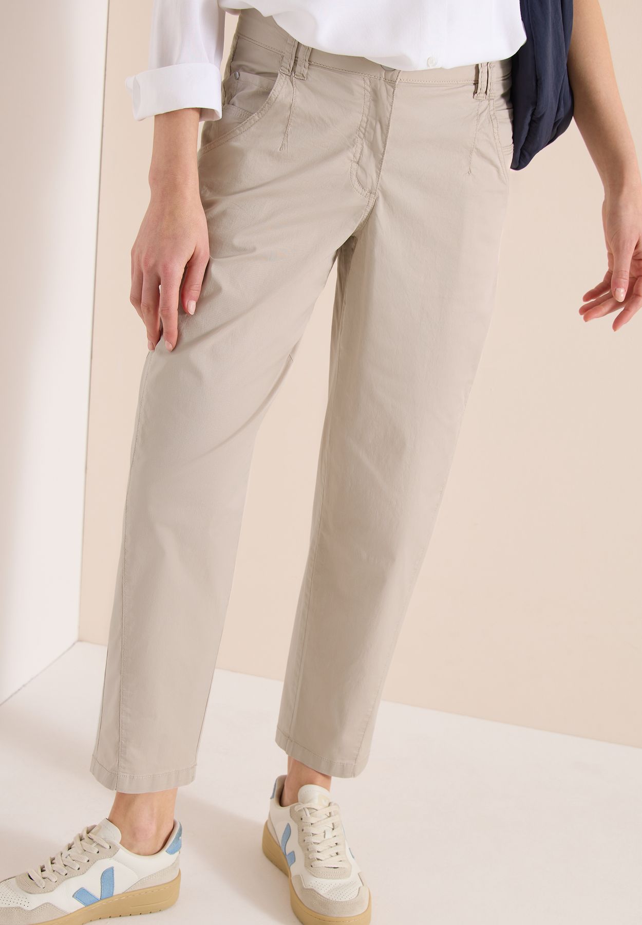 Mid Waist Barrel Leg Hose im Casual Fit