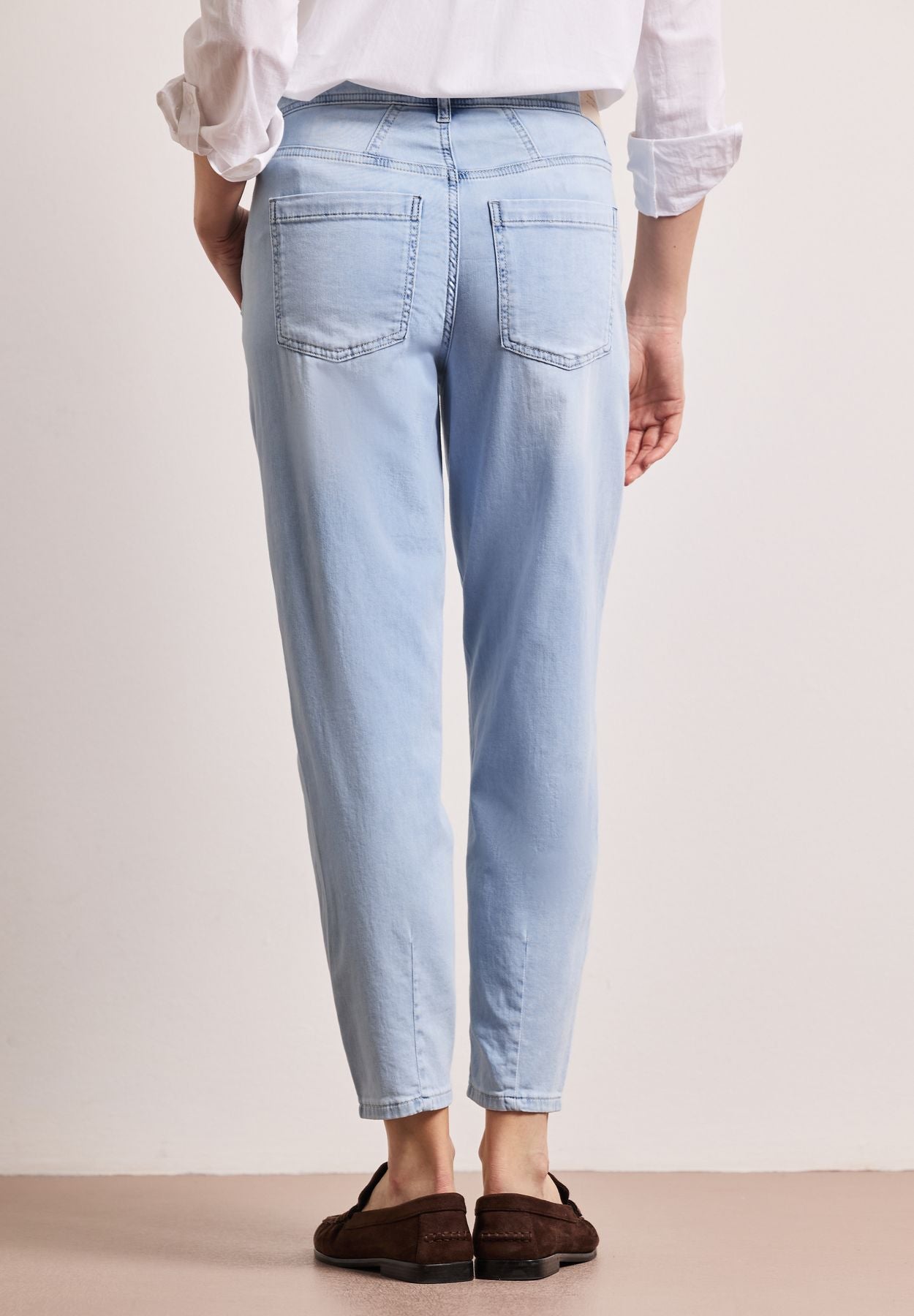 High Waist Barrel Leg Jeans im Loose Fit