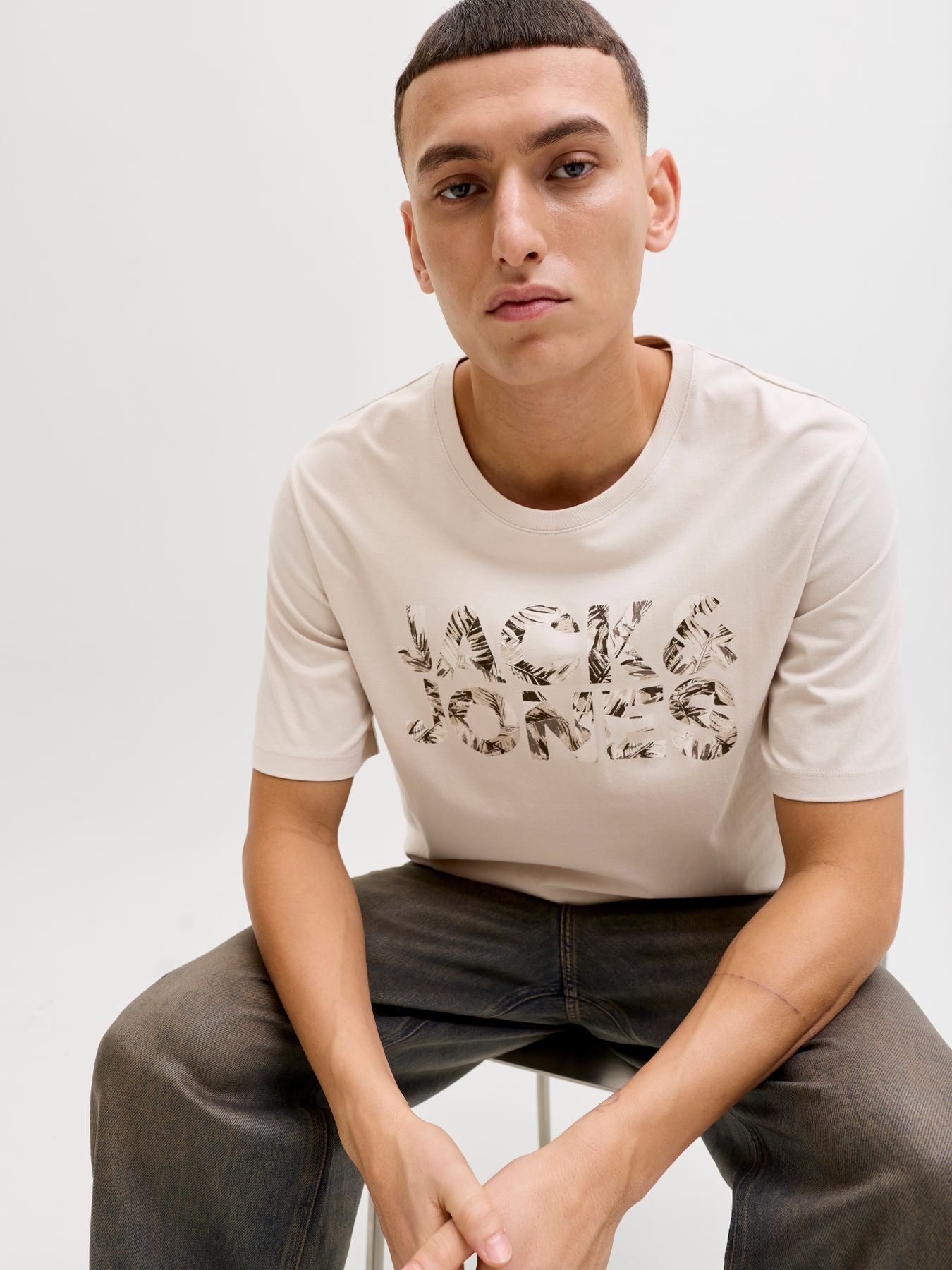 JJEJEFF LOGO TEE SS SN