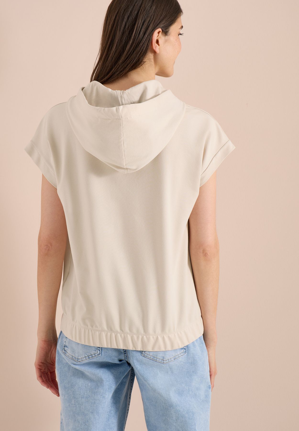 T-Shirt mit Hoodie und Printdetail