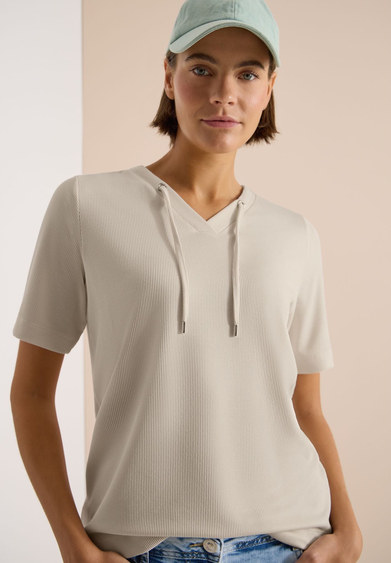 T-Shirt mit V-Neck und Streifen