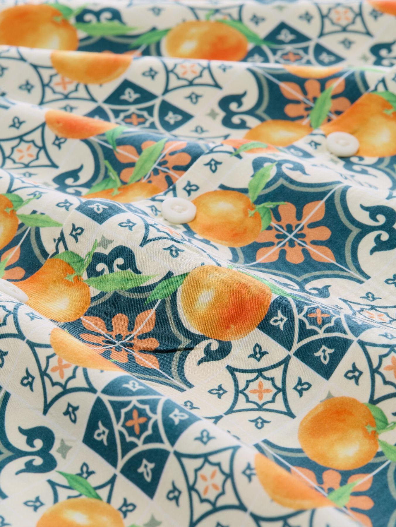 Loose Fit Resort Kurzarmhemd mit Rückenprint