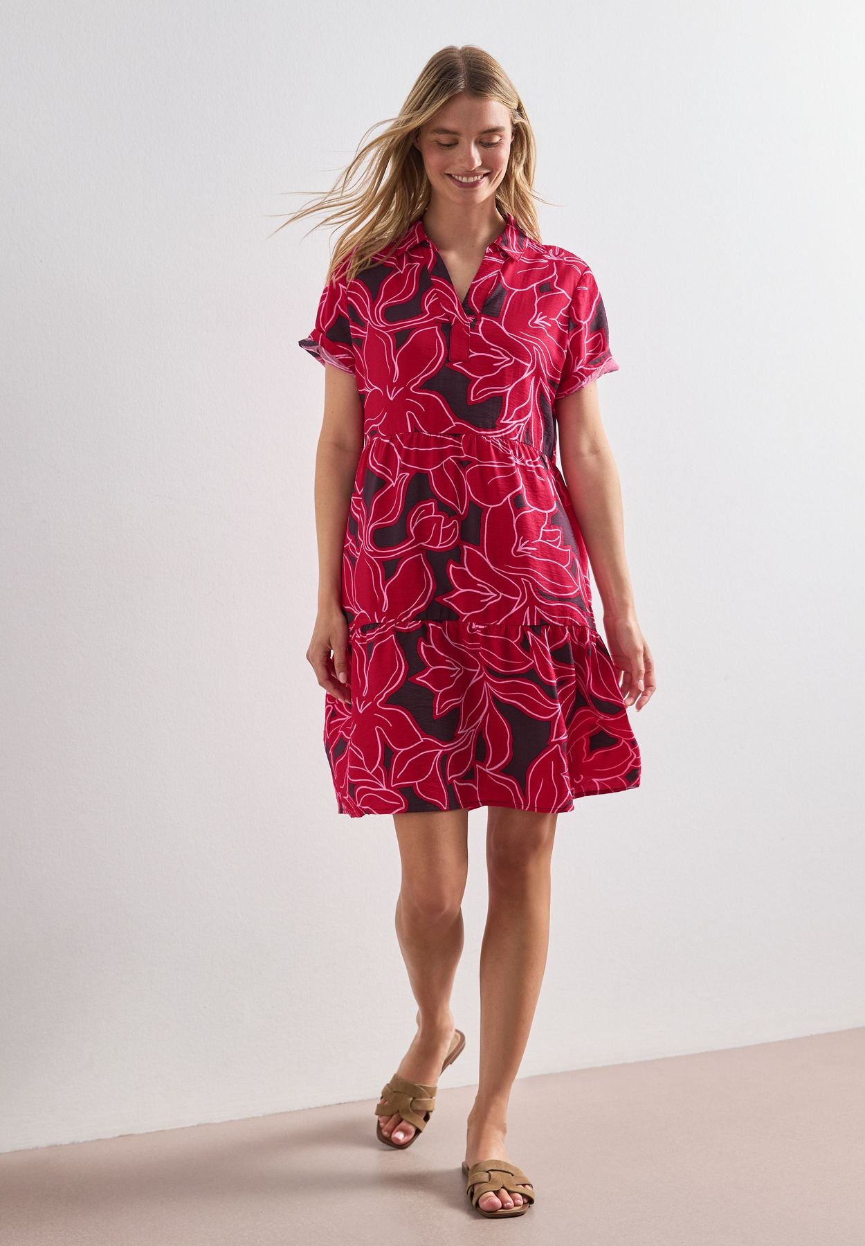 Knielanges Kleid mit Kurzarm und Print