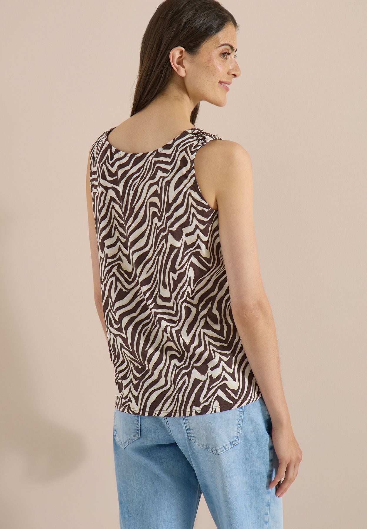 Top mit Rundhals und Smokdetail