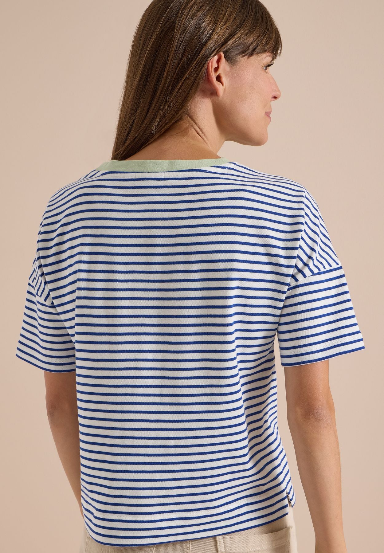 T-Shirt mit Streifen und Kontrastdetail