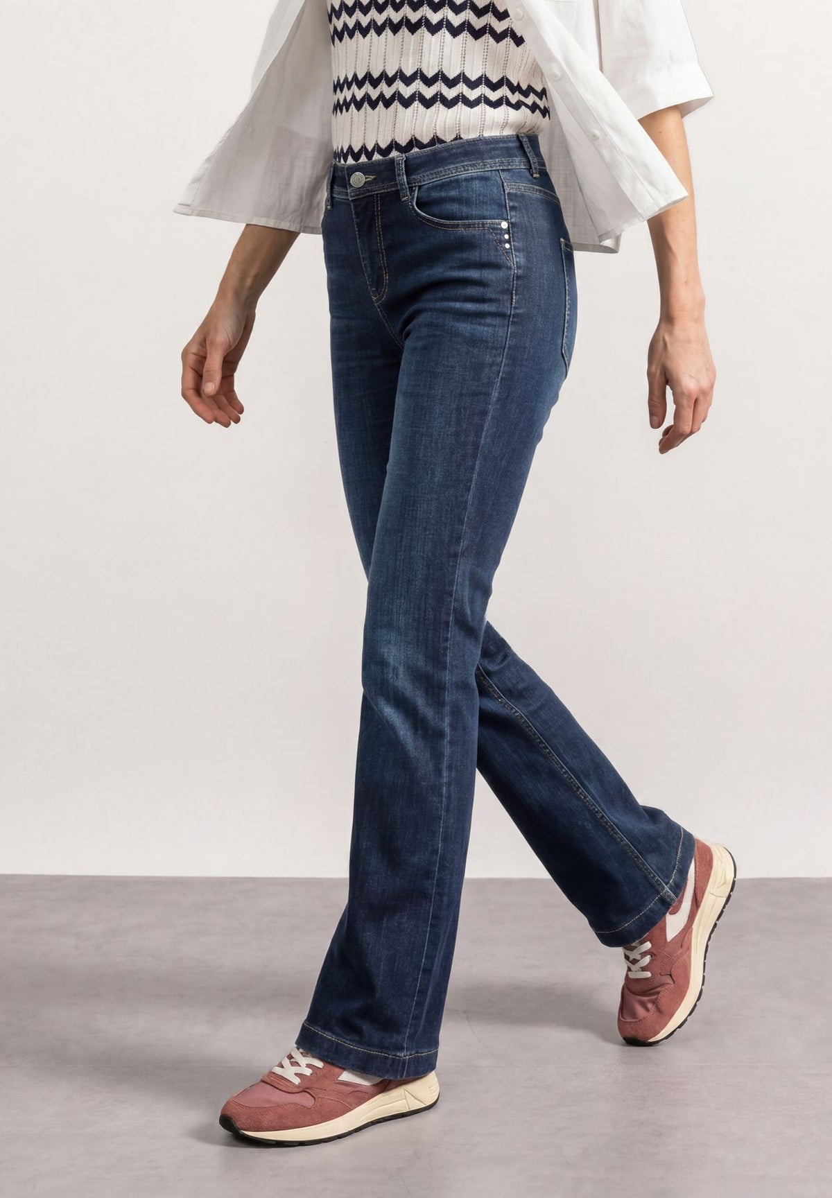 High Waist Bootcut Jeans im Slim Fit