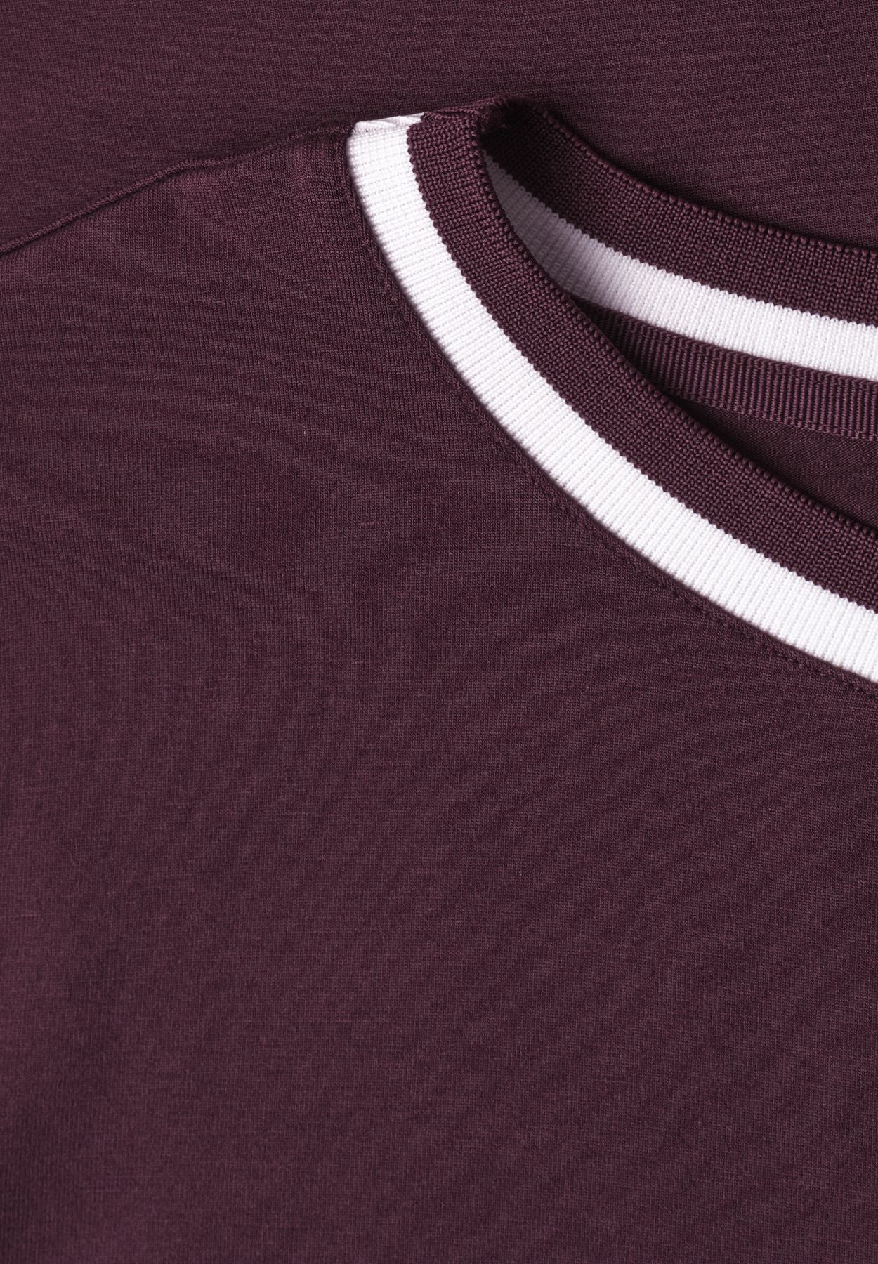T-Shirt mit Rundhals und Kontrastdetail
