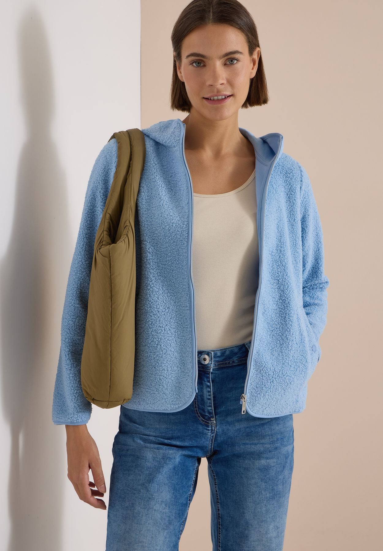 Teddy-Jacke mit Kapuze in Unifarbe