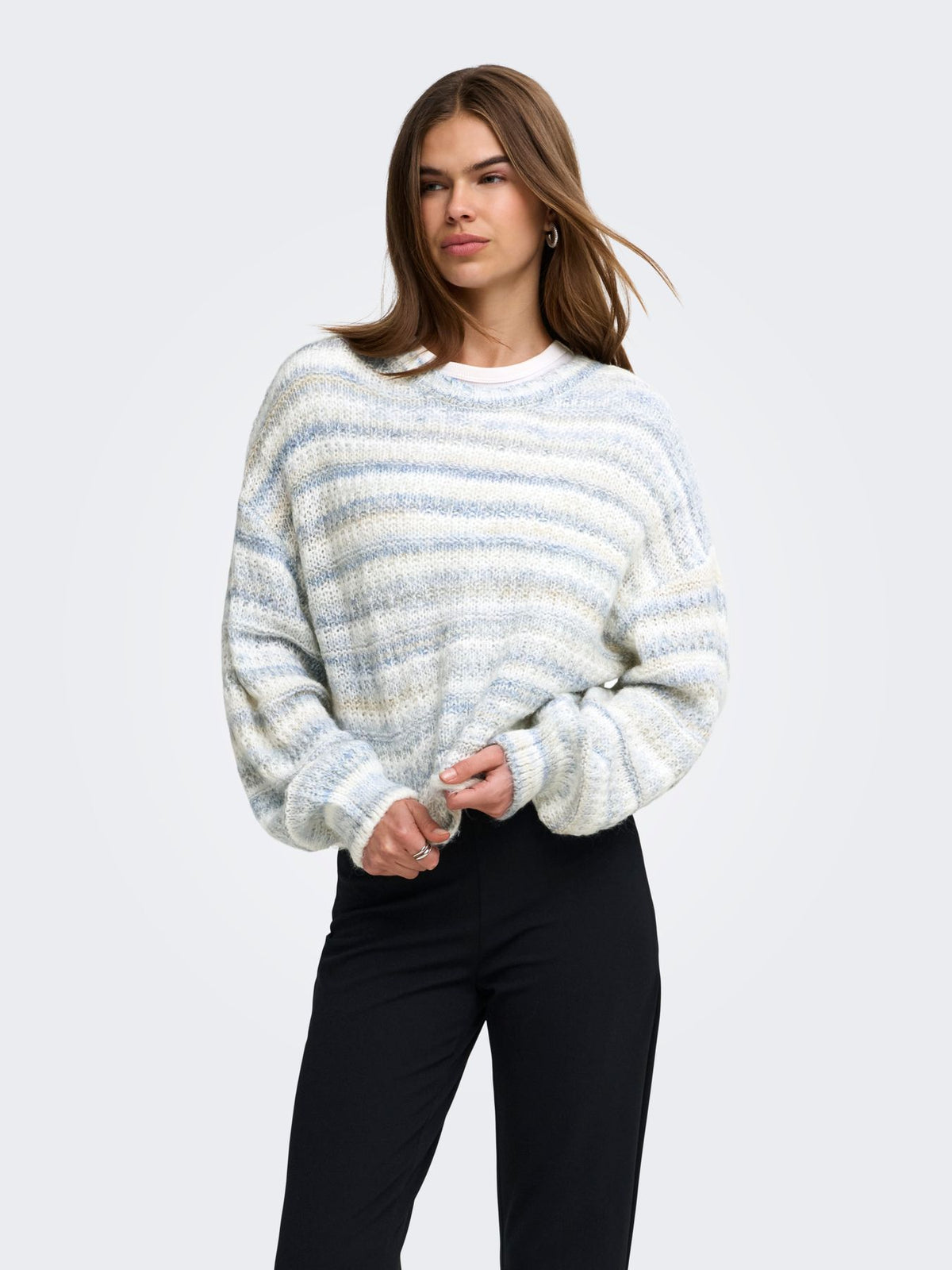 ONLGOLA LS SHORT LOOSE O-NECK CC KNT