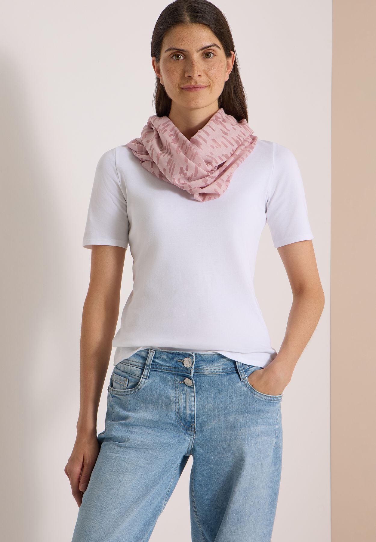 Loop-Schal im Ausbrenner-Look