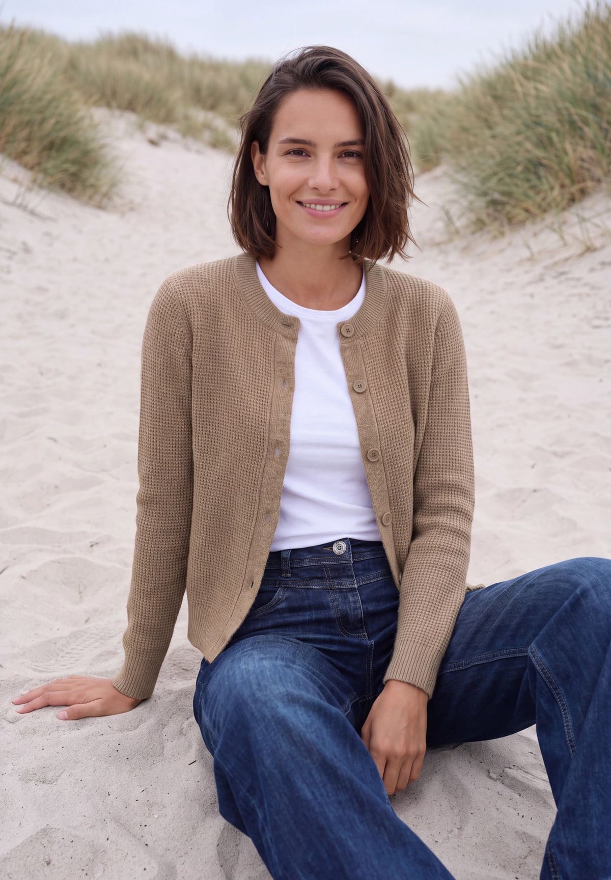 Cardigan mit Rundhals und Knopfleiste