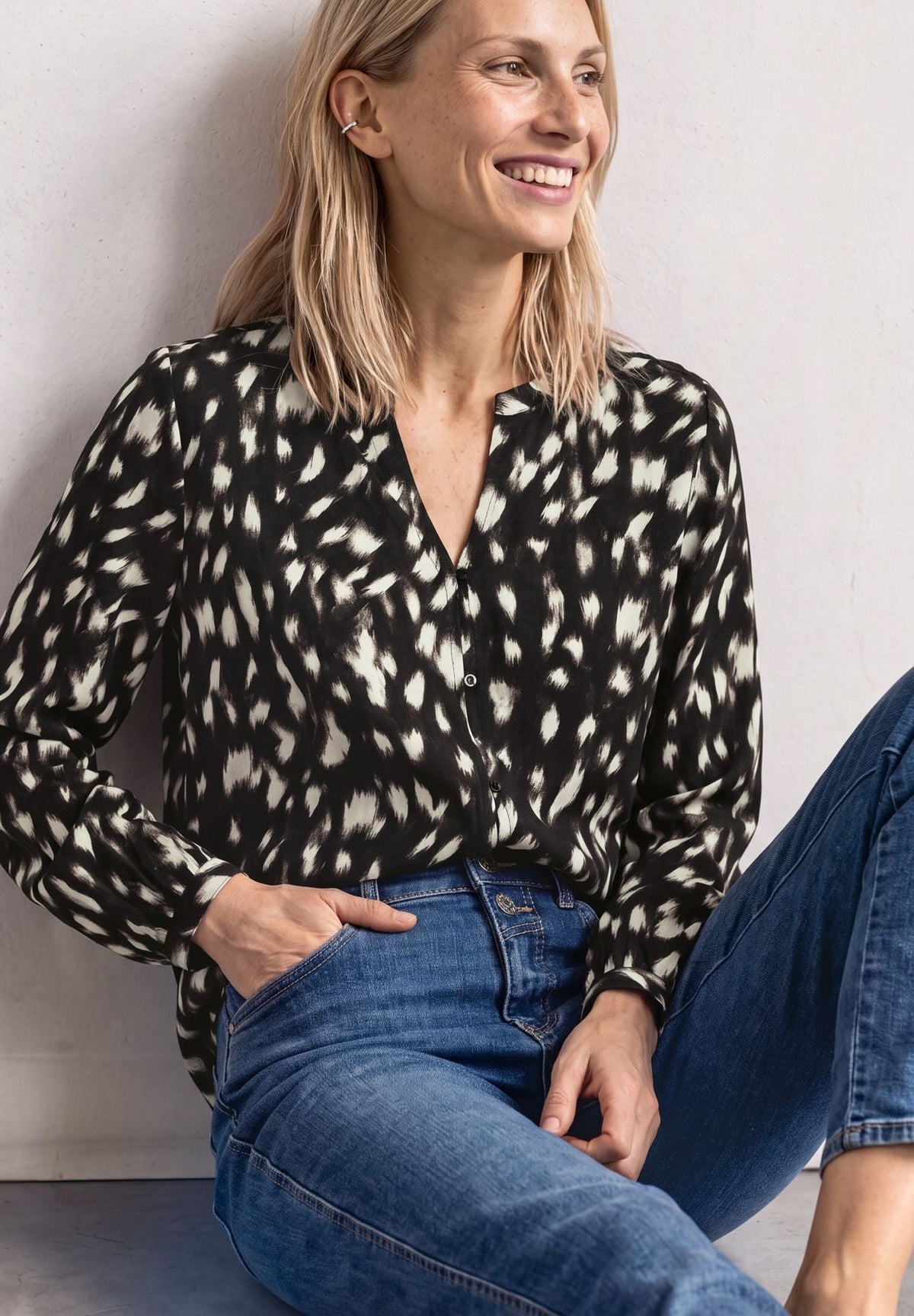 Langarm Tunika mit Split Neck und Reh-Print
