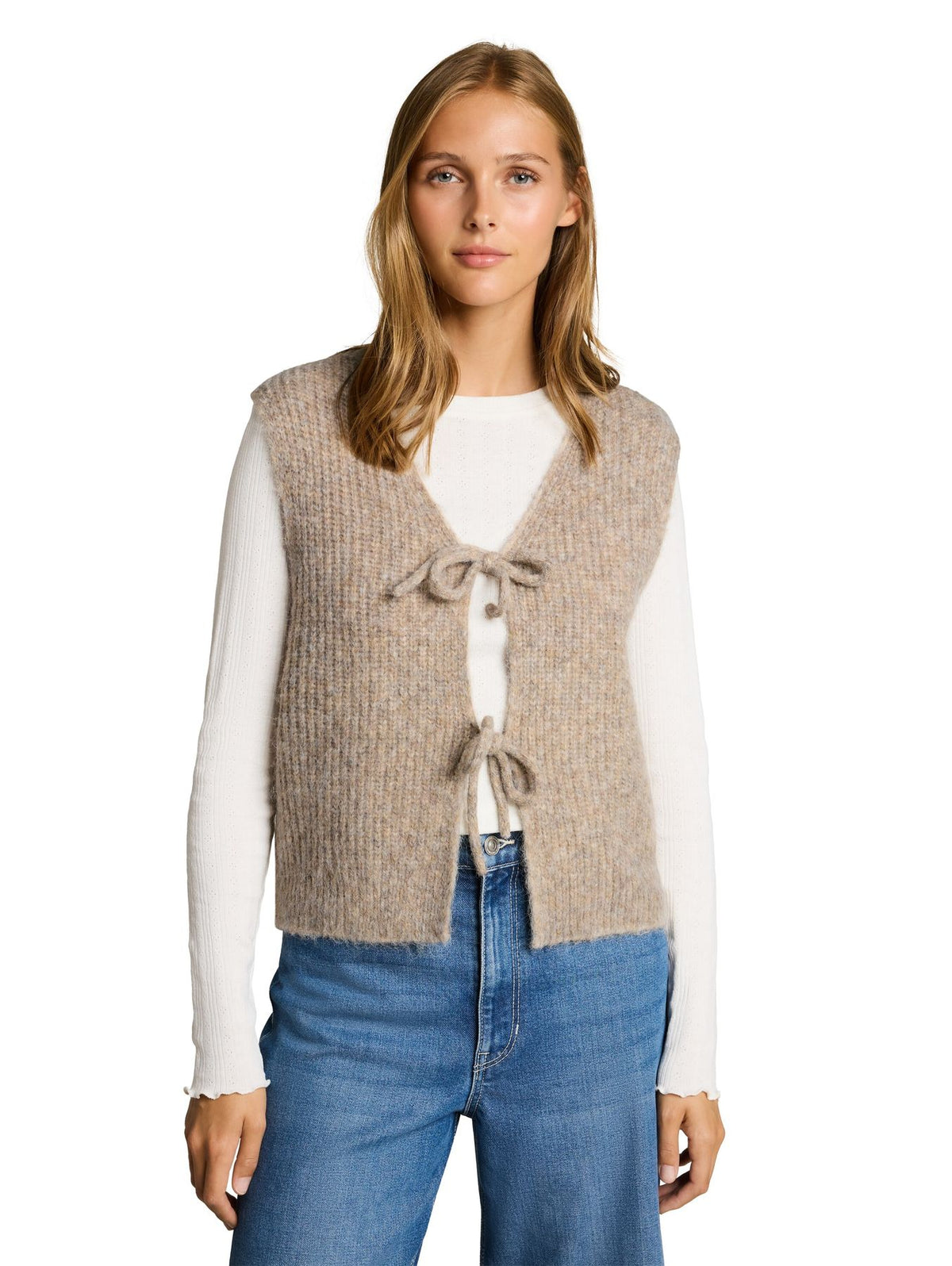 Strickweste mit Schleifen
