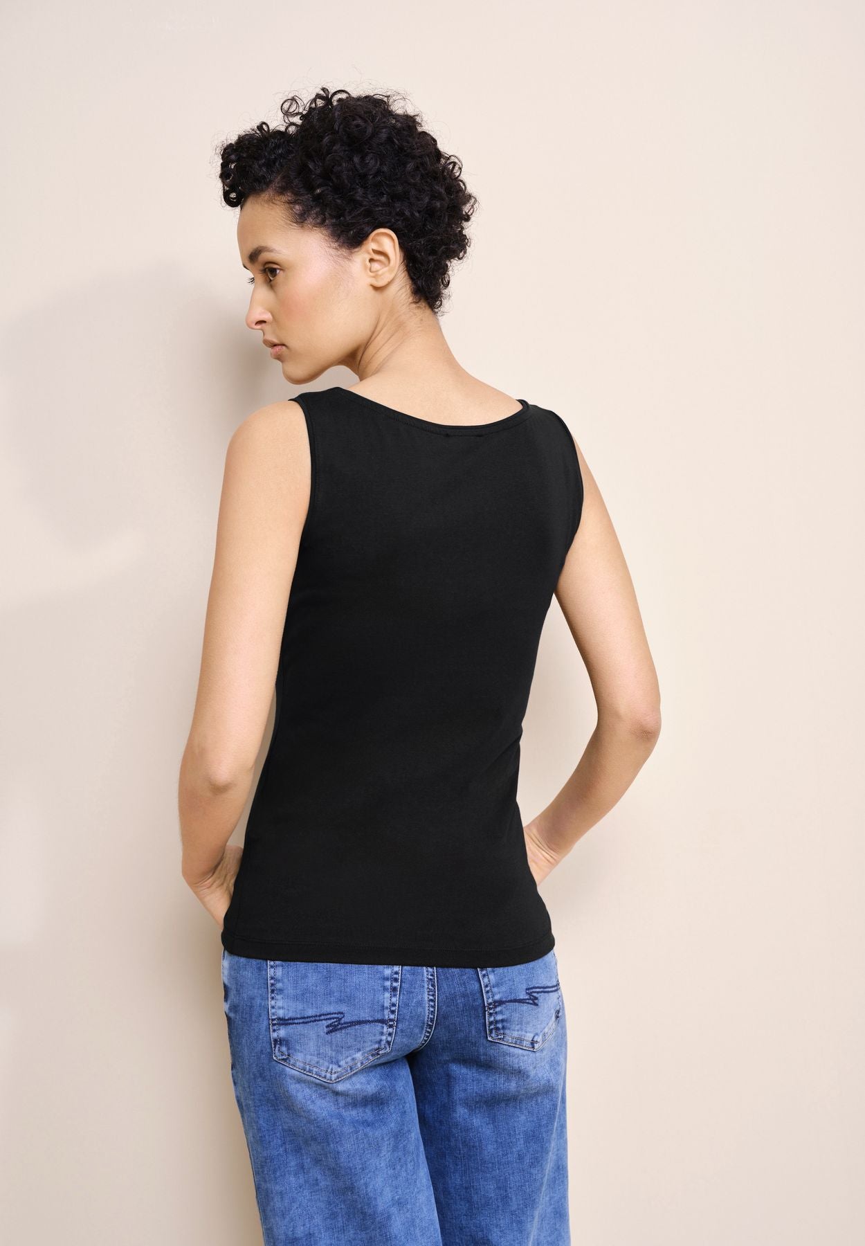 Basic Top in Unifarbe