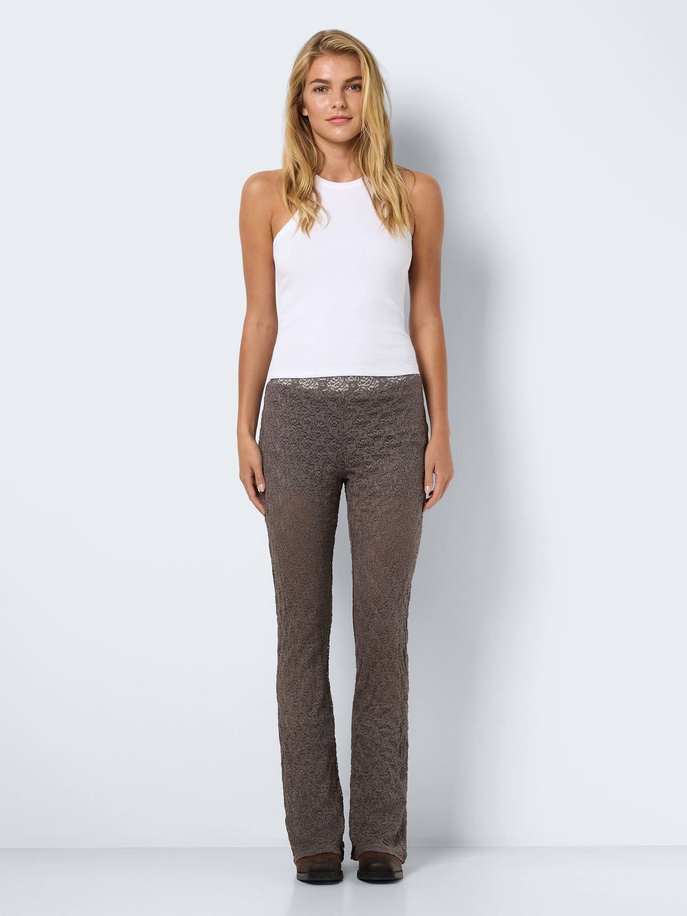 NMLINE PASA HW FLARED LACE PANTS JRS