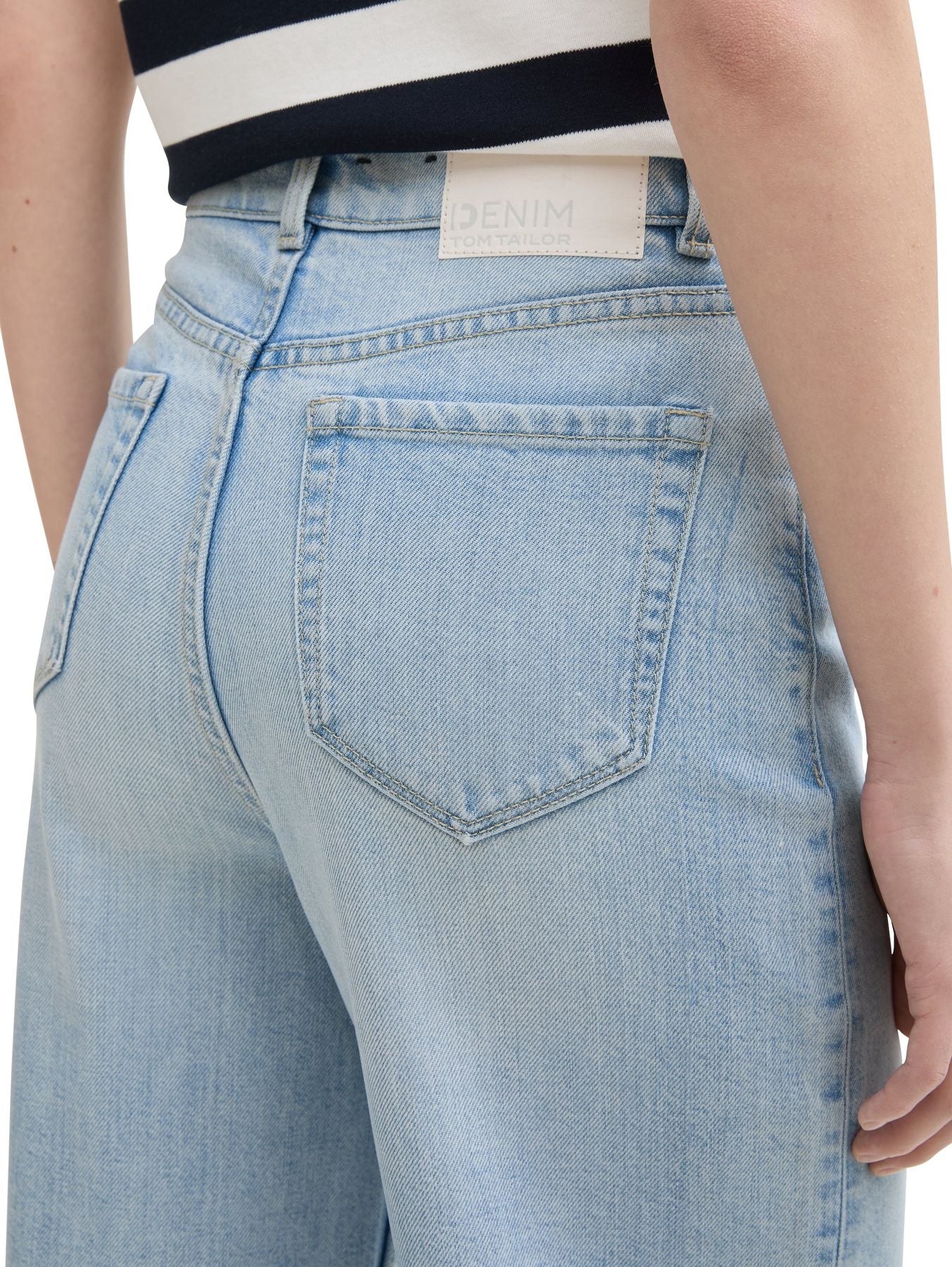 TTLINOU WIDE Jeans