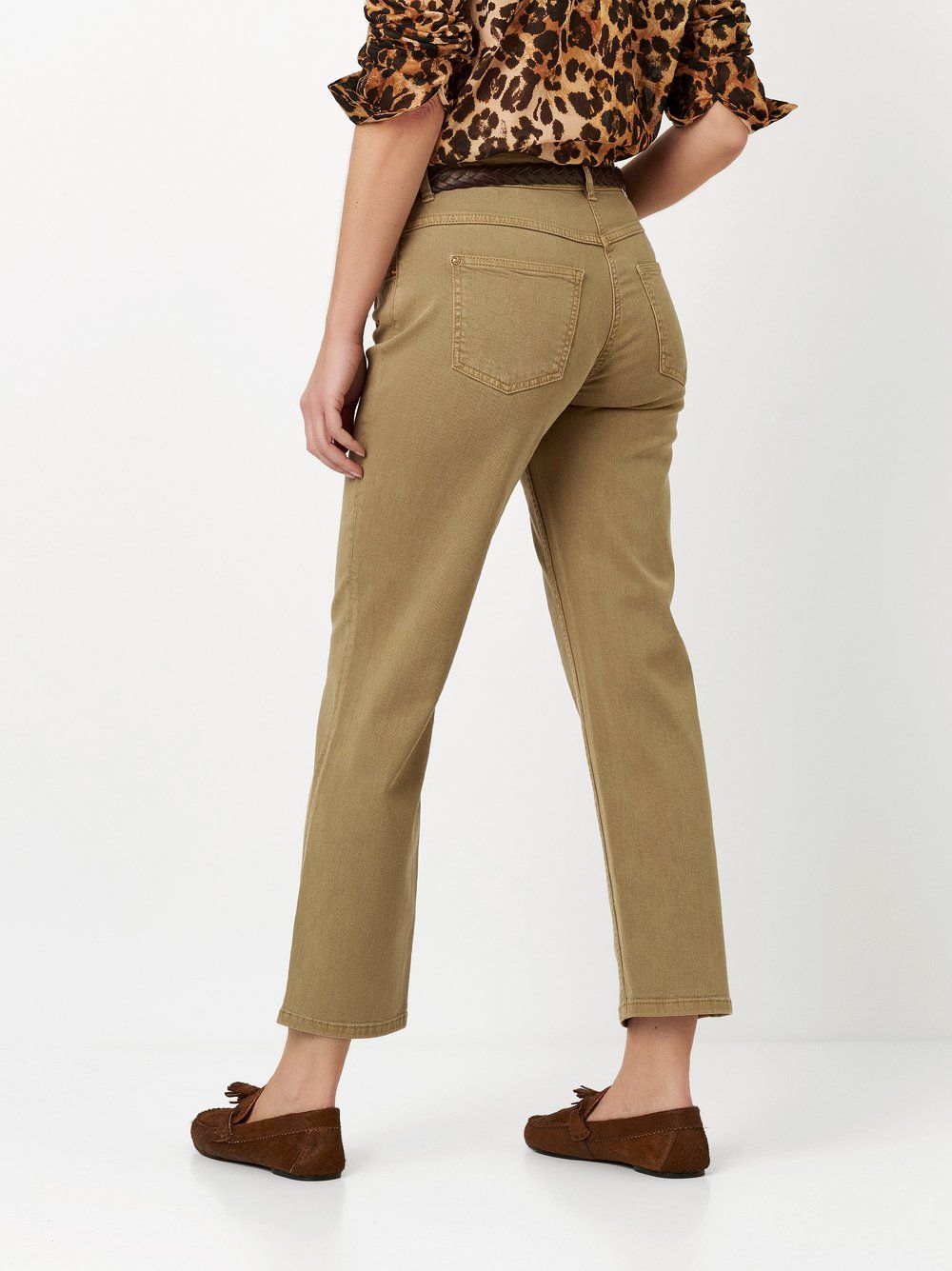 Ella Cropped