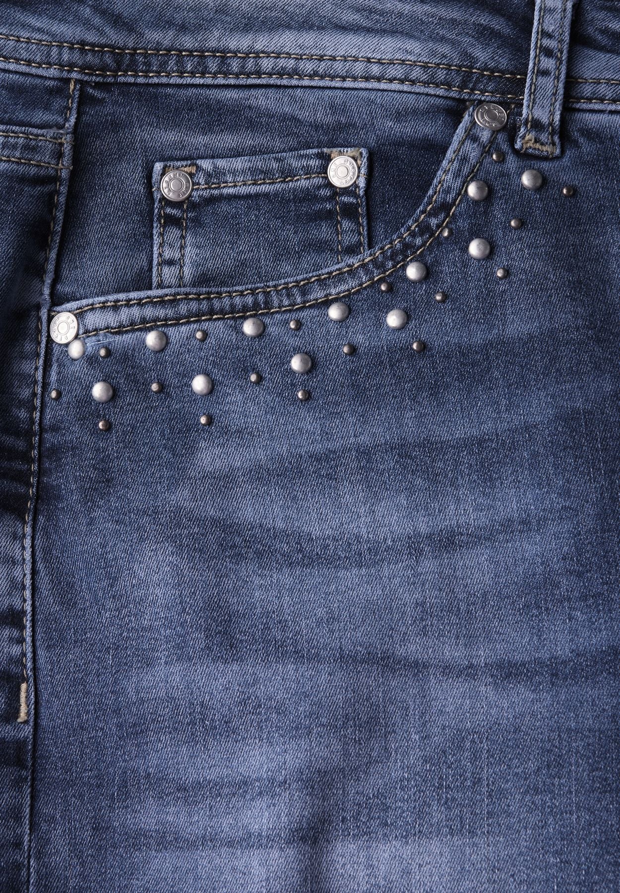 Wide Leg Jeans mit Nieten