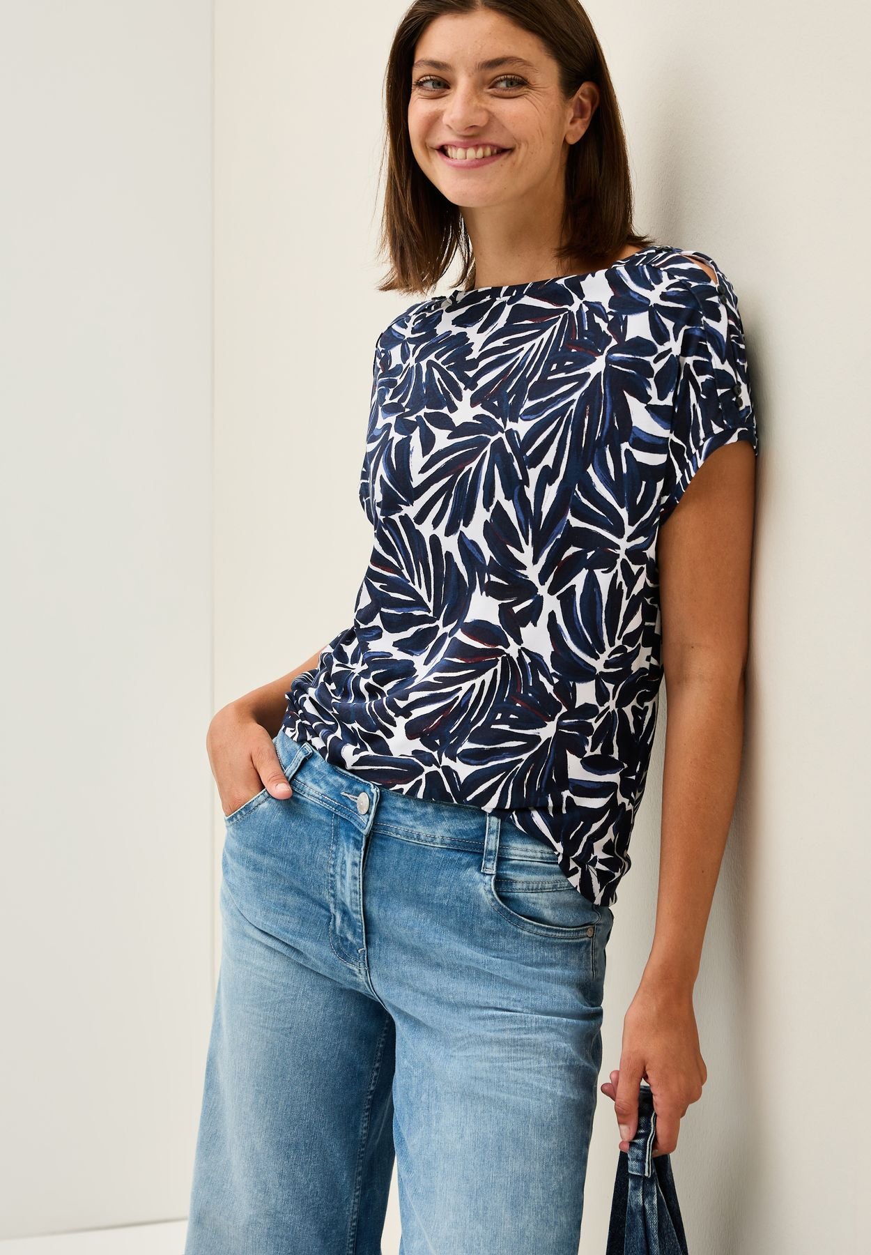 Print-Shirt mit Knopfdetail
