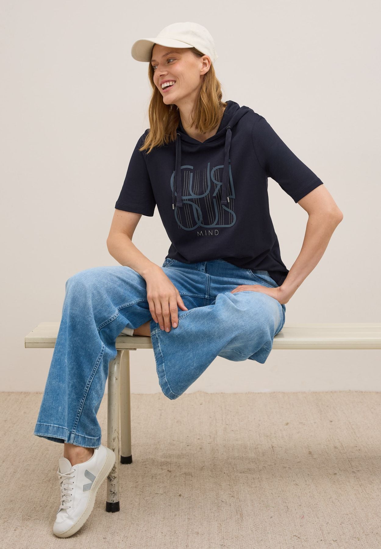 Kapuzenshirt mit Wording